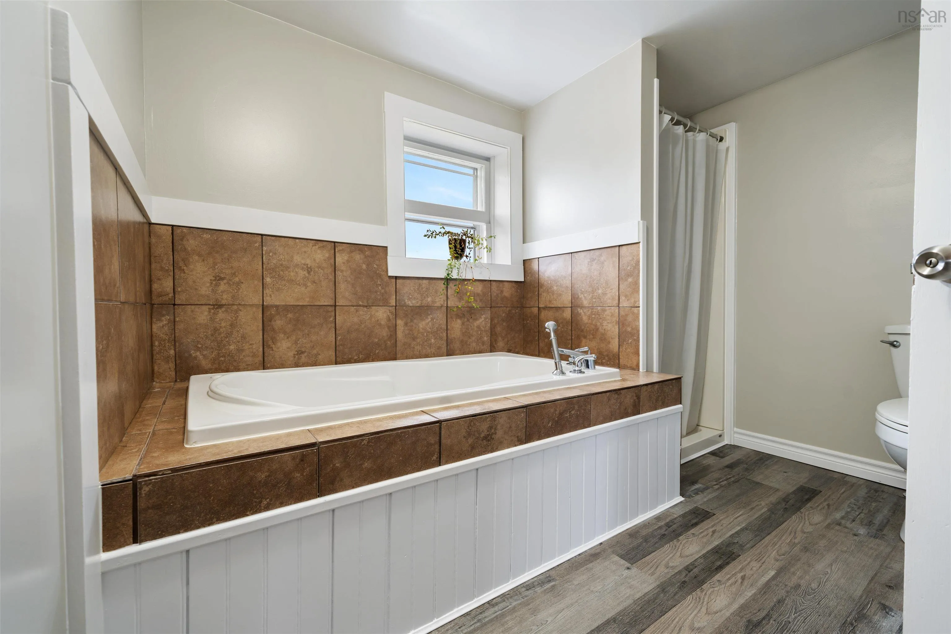 5069 Highway 211, Port Bickerton, NS B0J 2C0, 3 Bedrooms Bedrooms, ,2 BathroomsBathrooms,Residential,For Sale,Highway 211,202521703
