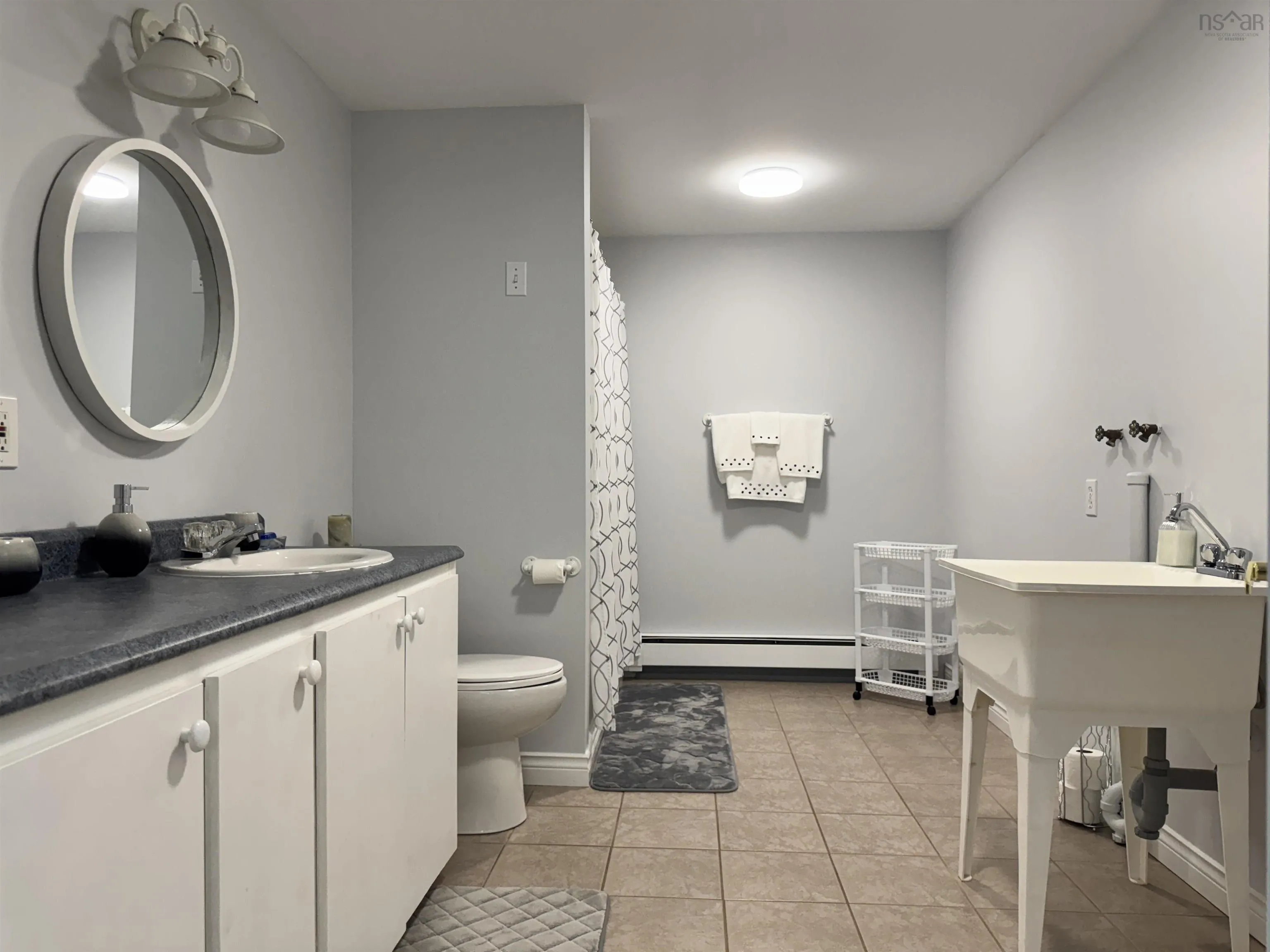 333 Queen Street, New Glasgow, NS B2H 6A6, 5 Bedrooms Bedrooms, ,3 BathroomsBathrooms,Residential,For Sale,Queen,202519540