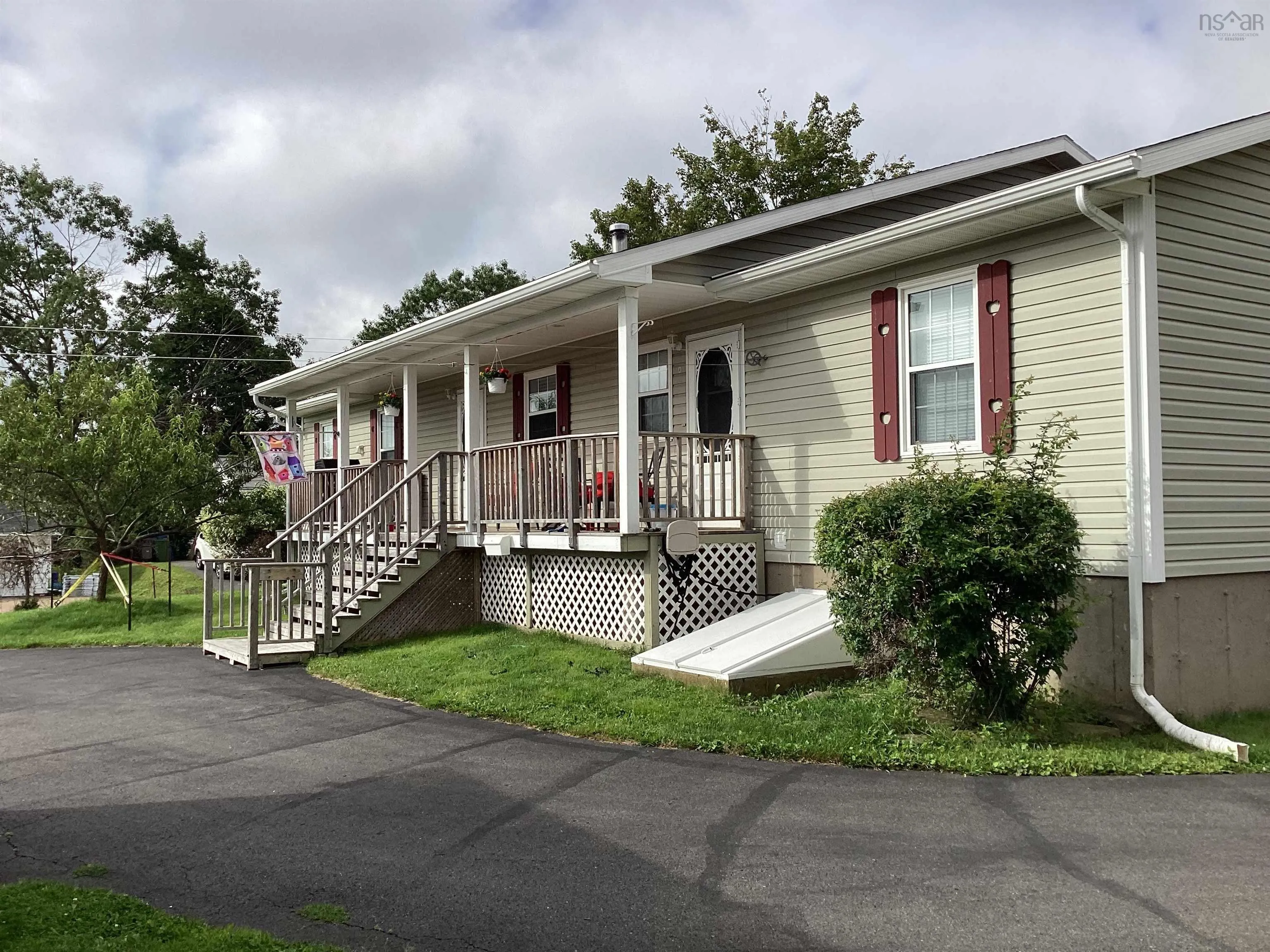 333 Queen Street, New Glasgow, NS B2H 6A6, 5 Bedrooms Bedrooms, ,3 BathroomsBathrooms,Residential,For Sale,Queen,202519540