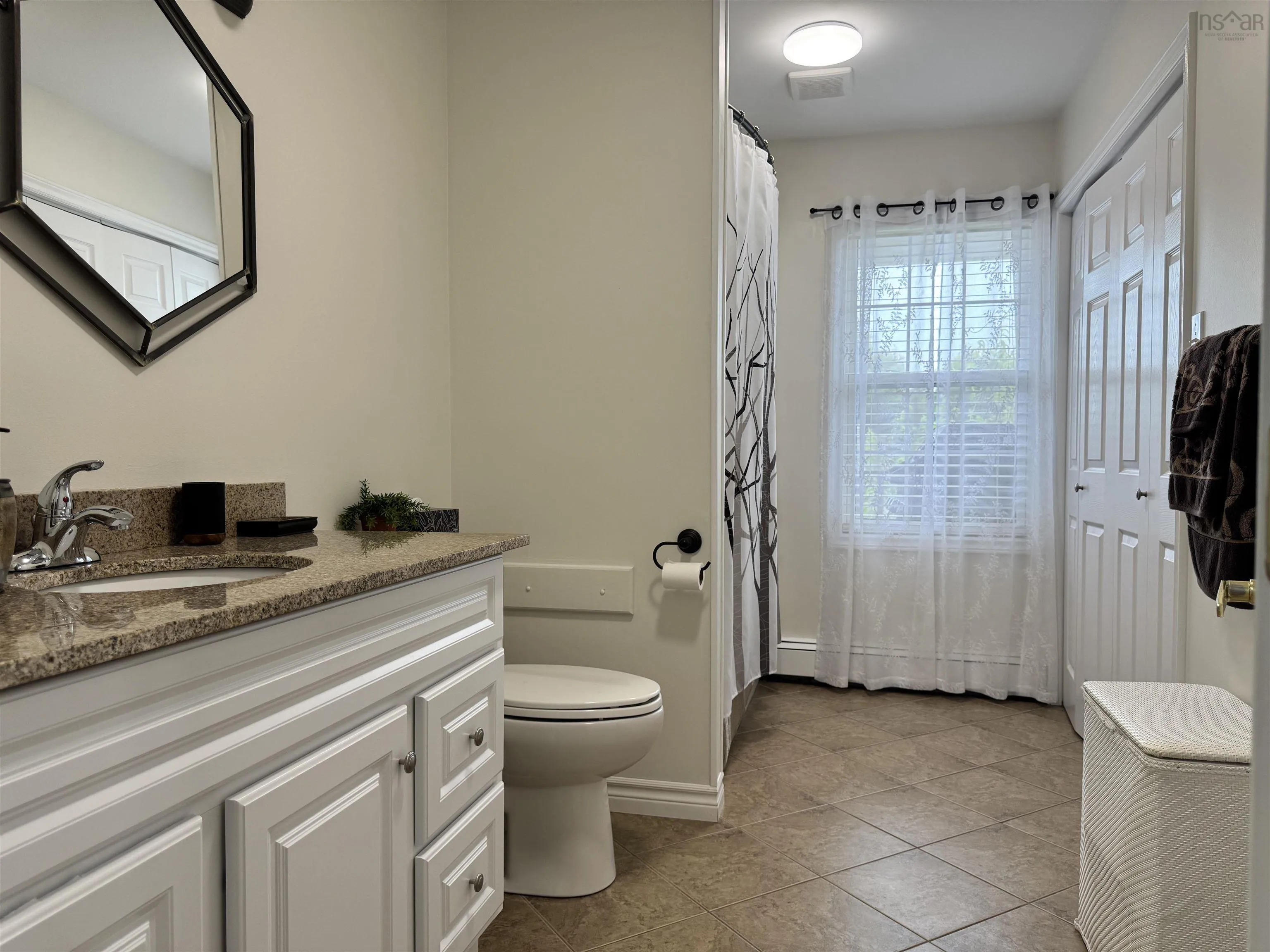 333 Queen Street, New Glasgow, NS B2H 6A6, 5 Bedrooms Bedrooms, ,3 BathroomsBathrooms,Residential,For Sale,Queen,202519540