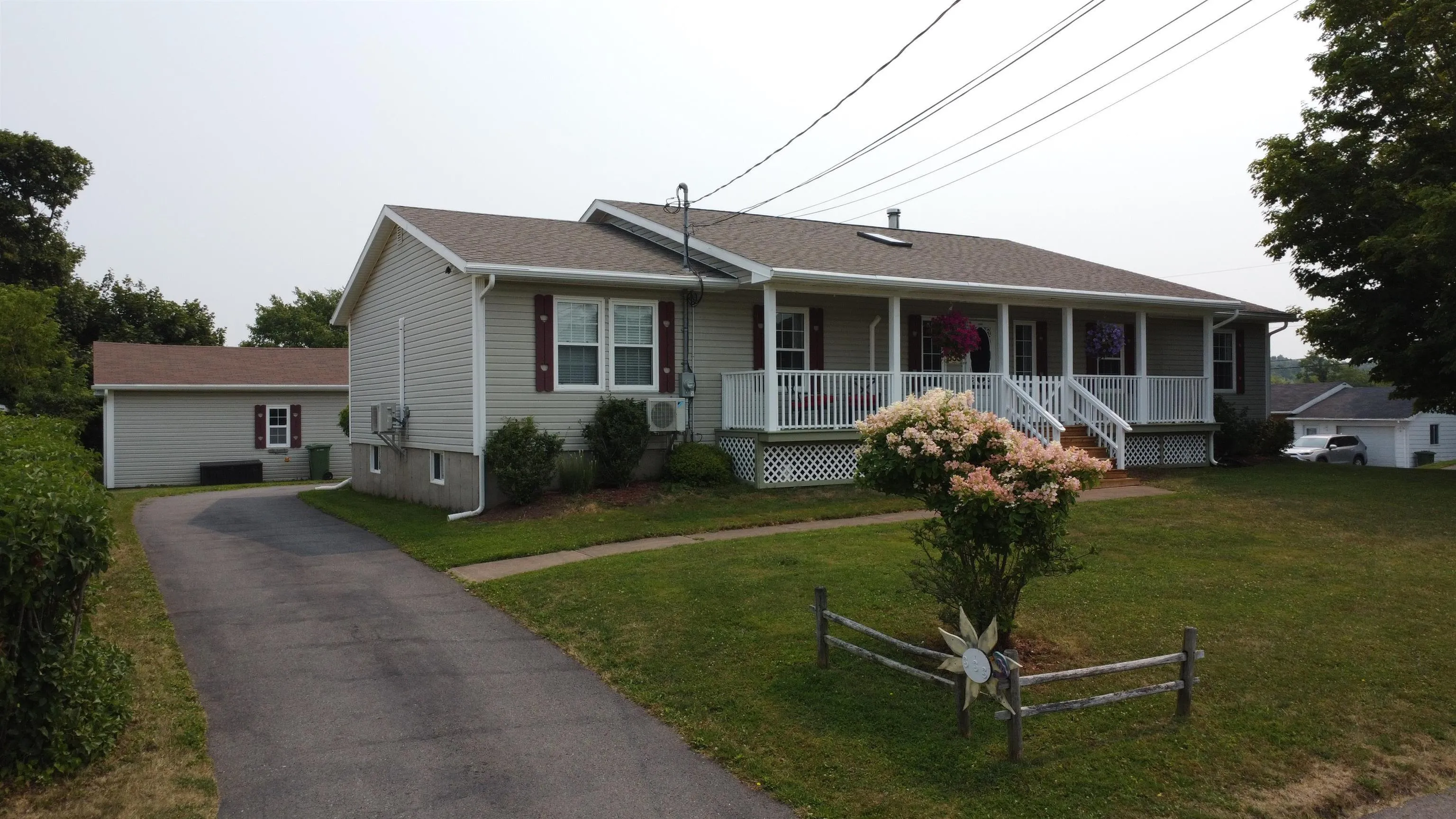 333 Queen Street, New Glasgow, NS B2H 6A6, 5 Bedrooms Bedrooms, ,3 BathroomsBathrooms,Residential,For Sale,Queen,202519540