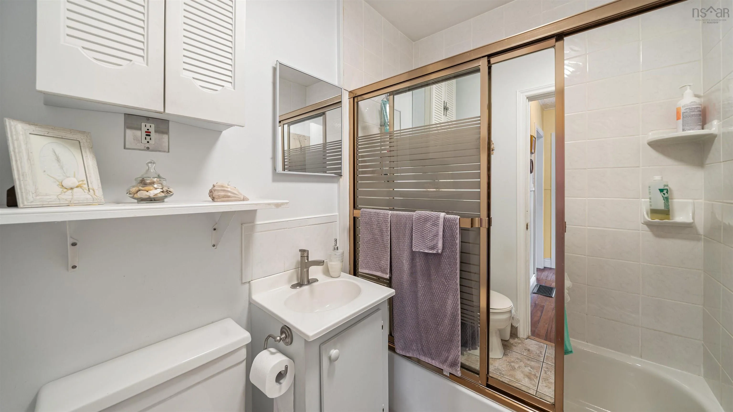 35 Symonds Street, Dartmouth, NS B3A 3L4, 3 Bedrooms Bedrooms, ,1 BathroomBathrooms,Residential,For Sale,Symonds,202523803