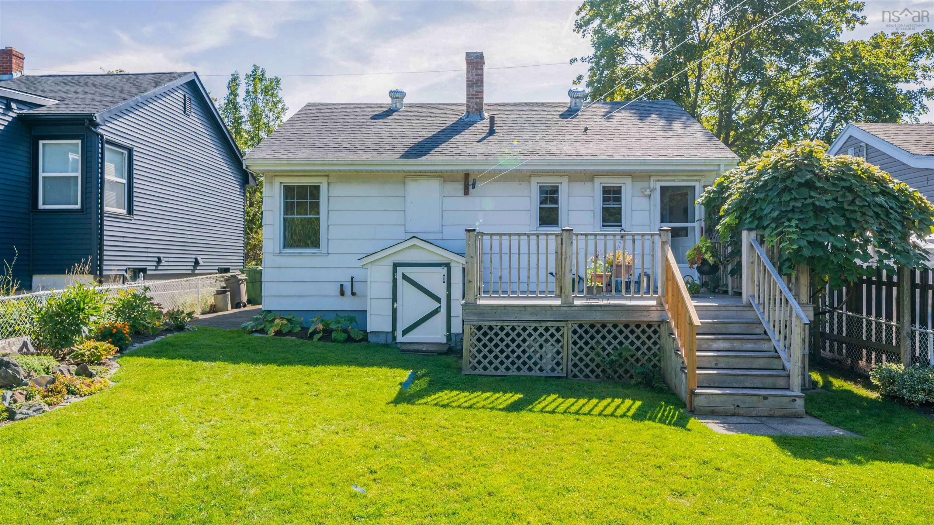 35 Symonds Street, Dartmouth, NS B3A 3L4, 3 Bedrooms Bedrooms, ,1 BathroomBathrooms,Residential,For Sale,Symonds,202523803