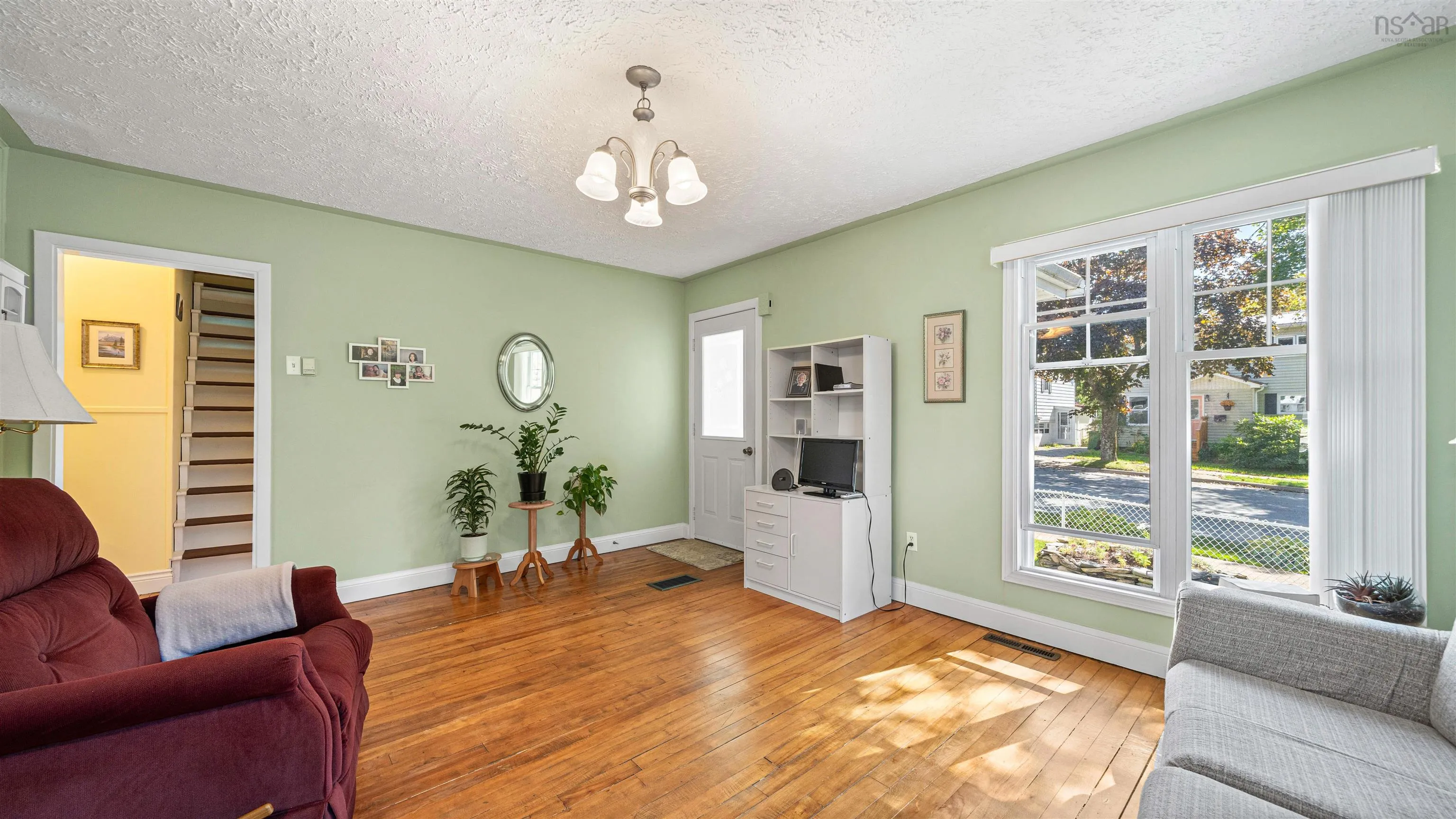 35 Symonds Street, Dartmouth, NS B3A 3L4, 3 Bedrooms Bedrooms, ,1 BathroomBathrooms,Residential,For Sale,Symonds,202523803
