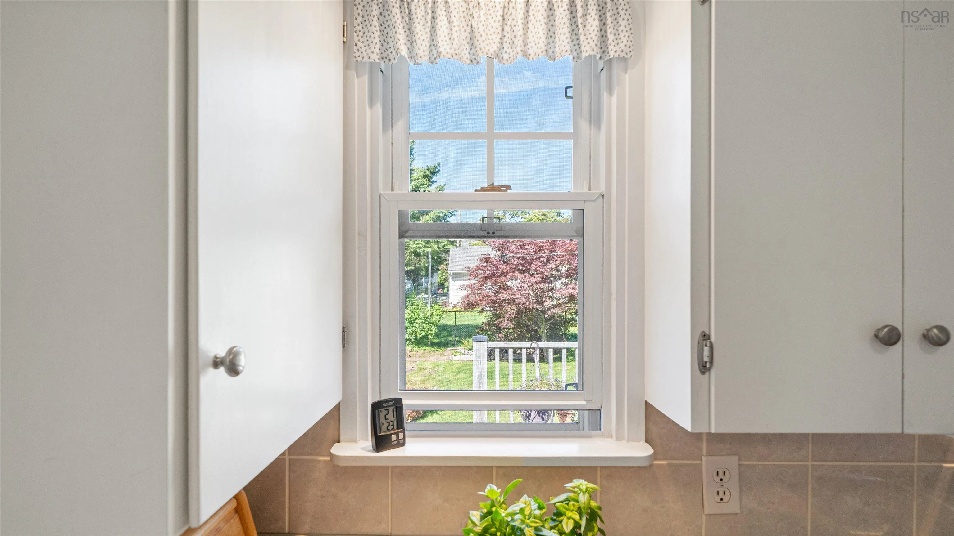 35 Symonds Street, Dartmouth, NS B3A 3L4, 3 Bedrooms Bedrooms, ,1 BathroomBathrooms,Residential,For Sale,Symonds,202523803