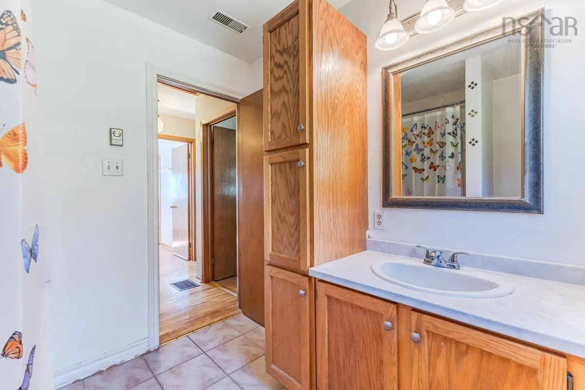 140 Spruce Drive, Salmon River, NS B2N 5R5, 3 Bedrooms Bedrooms, ,2 BathroomsBathrooms,Residential,For Sale,Spruce,202520044