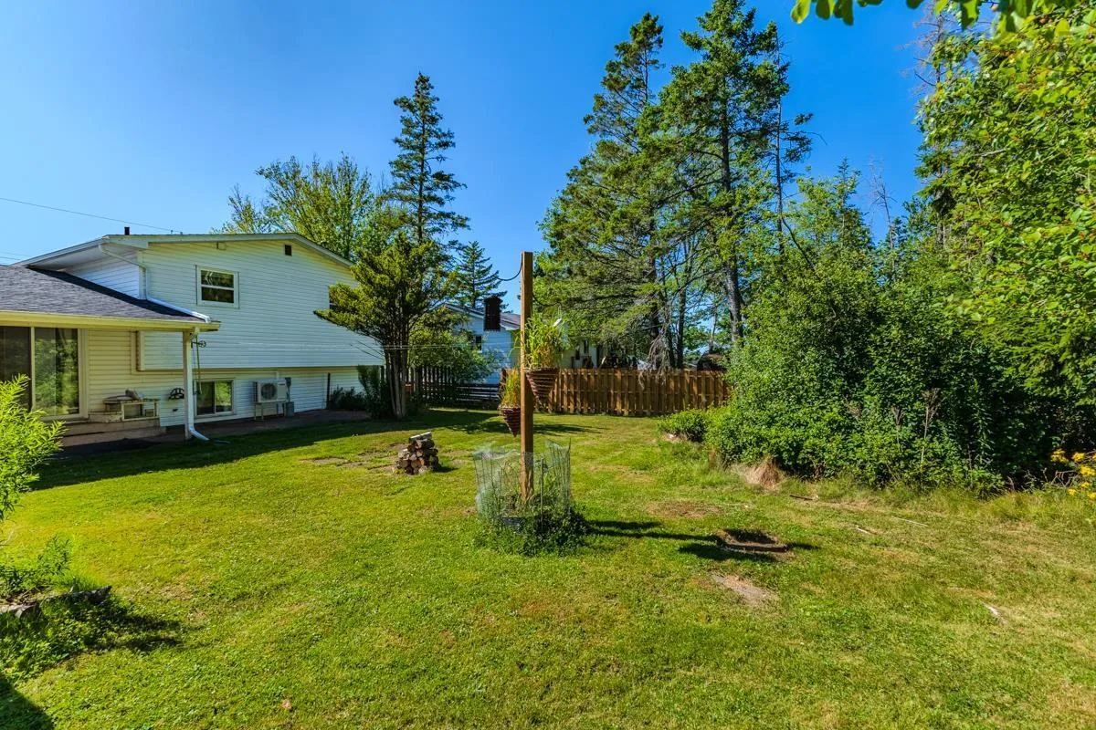140 Spruce Drive, Salmon River, NS B2N 5R5, 3 Bedrooms Bedrooms, ,2 BathroomsBathrooms,Residential,For Sale,Spruce,202520044