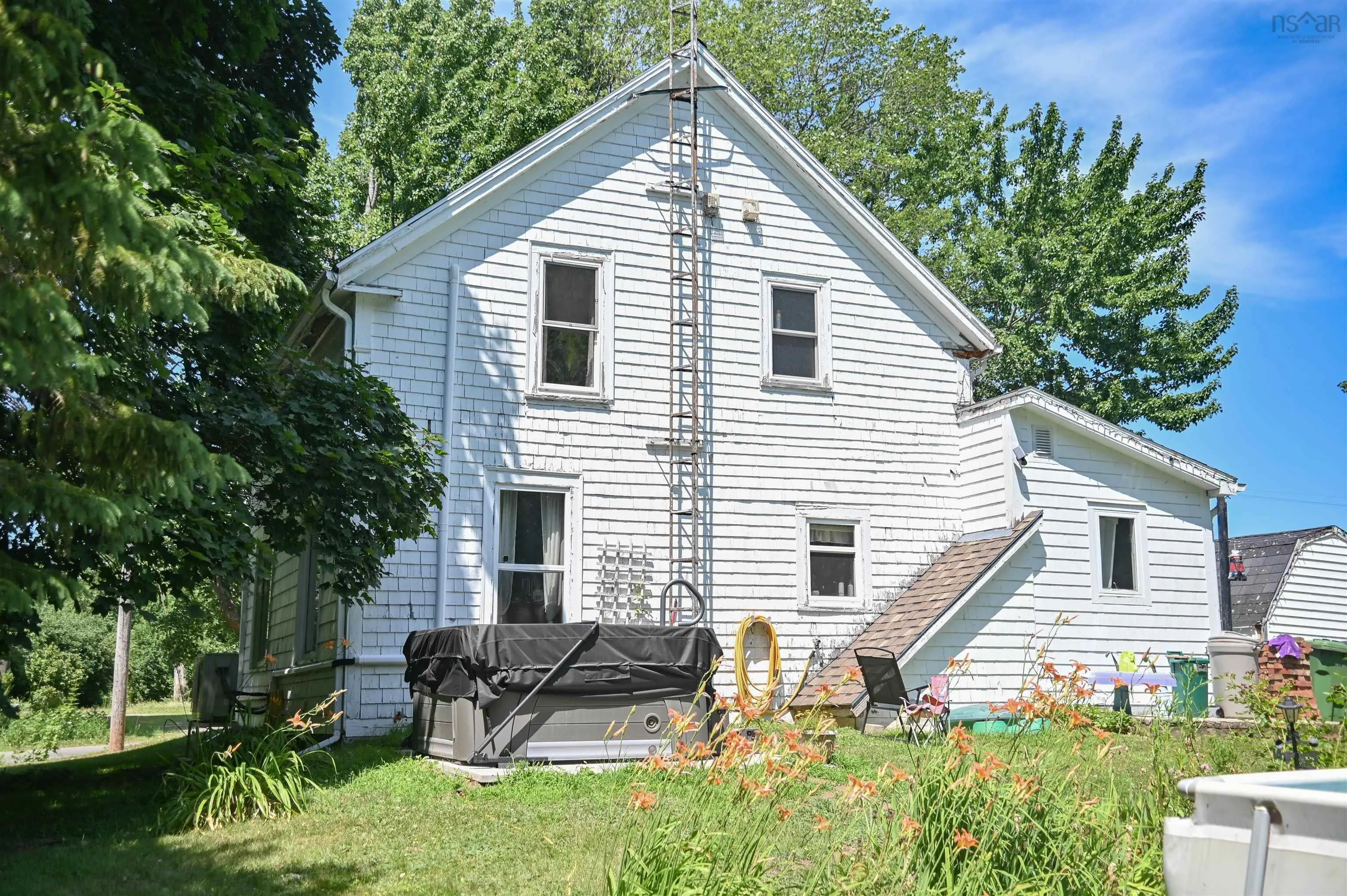 886 Maple Street, Waterville, NS B0P 1V0, 3 Bedrooms Bedrooms, ,1 BathroomBathrooms,Residential,For Sale,Maple,202519483