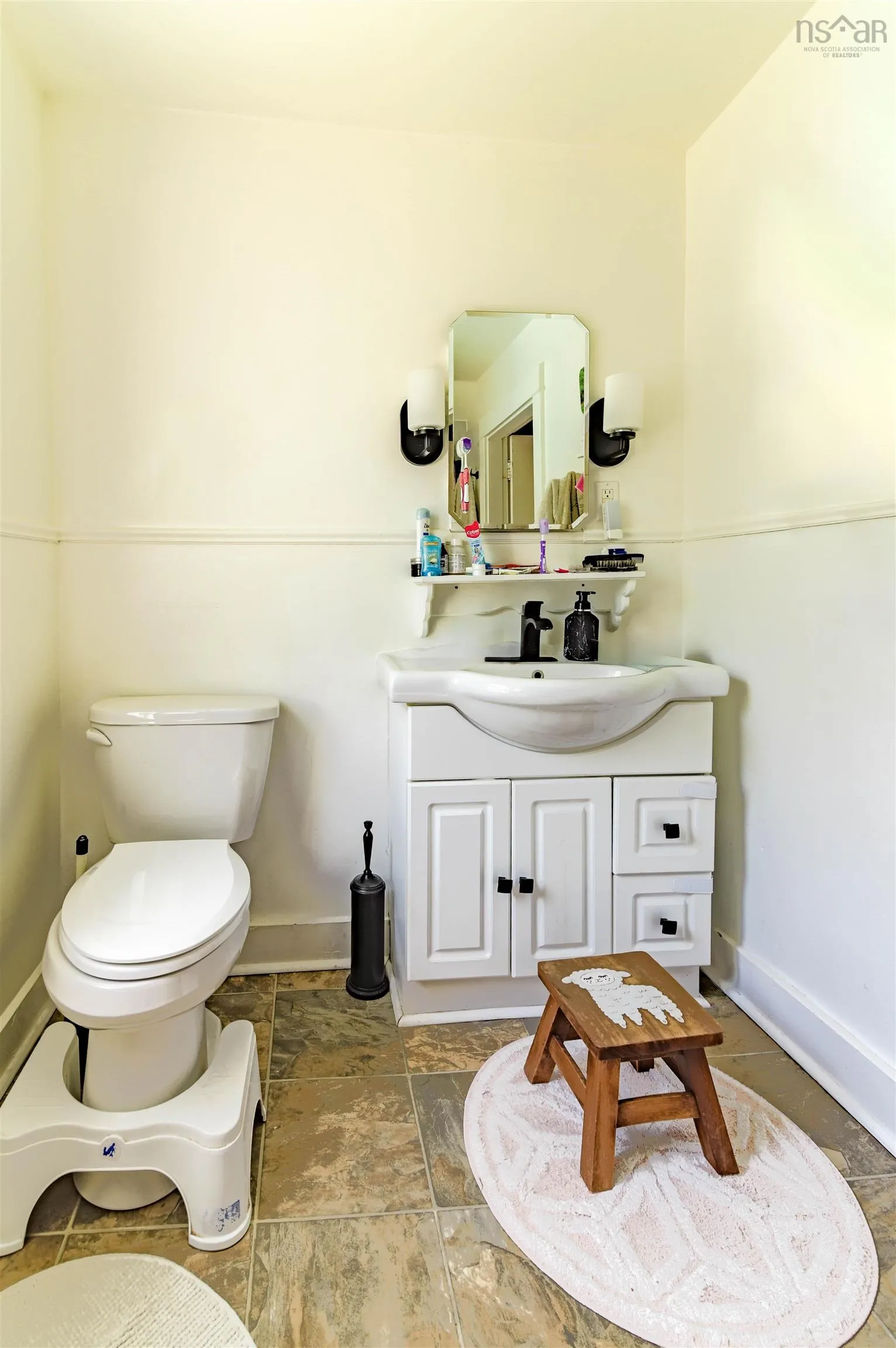 886 Maple Street, Waterville, NS B0P 1V0, 3 Bedrooms Bedrooms, ,1 BathroomBathrooms,Residential,For Sale,Maple,202519483