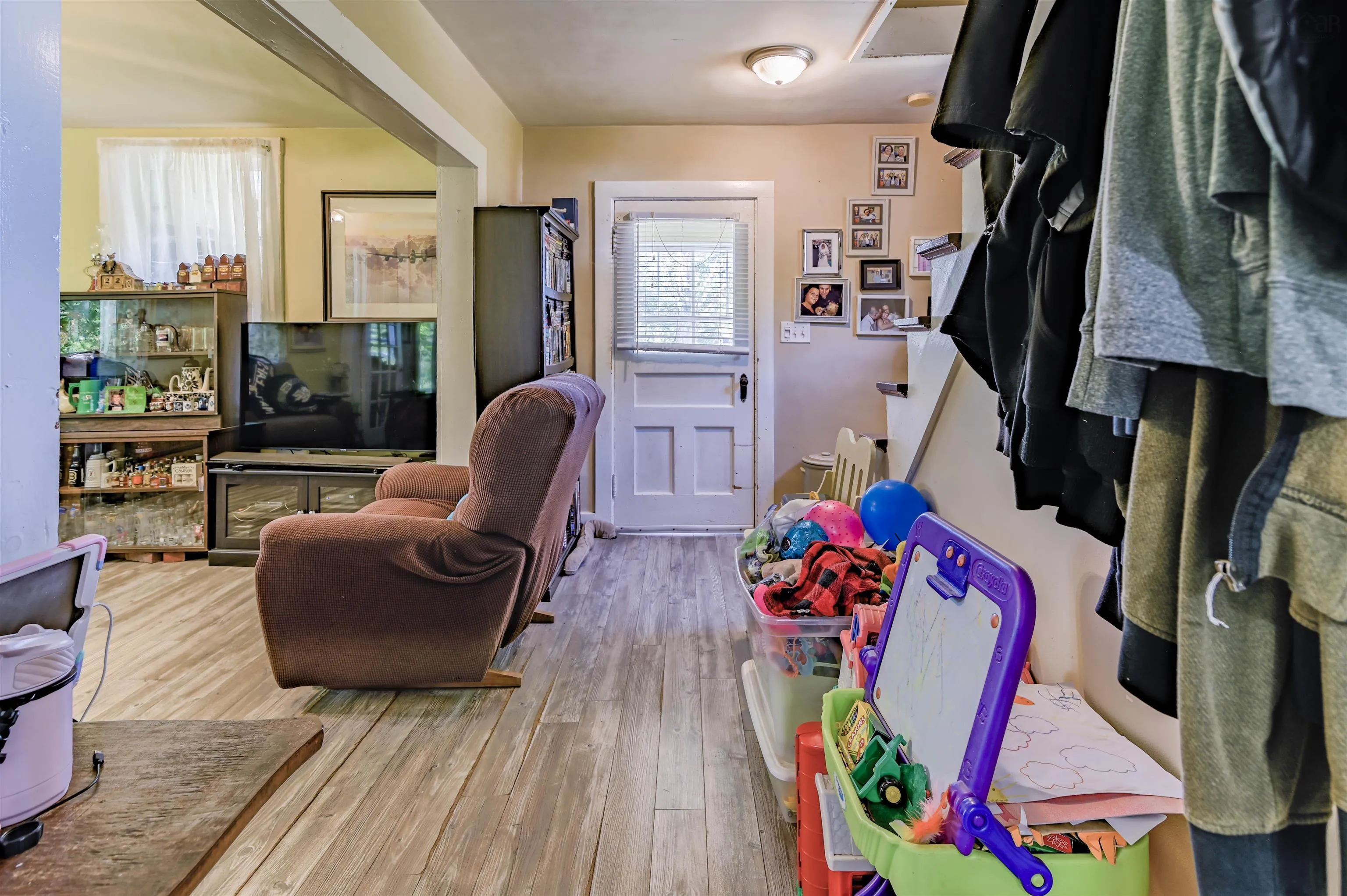 886 Maple Street, Waterville, NS B0P 1V0, 3 Bedrooms Bedrooms, ,1 BathroomBathrooms,Residential,For Sale,Maple,202519483