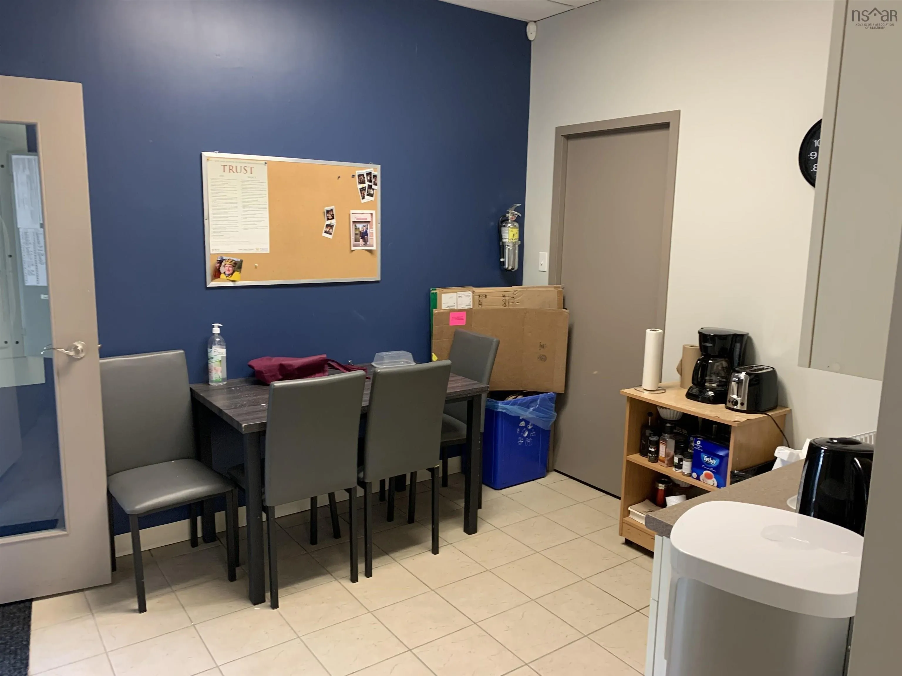 1-3 Pinehill Drive, Lower Sackville Ns B4c 2s1, ,Commercial Sale,For Sale,Pinehill,202423464