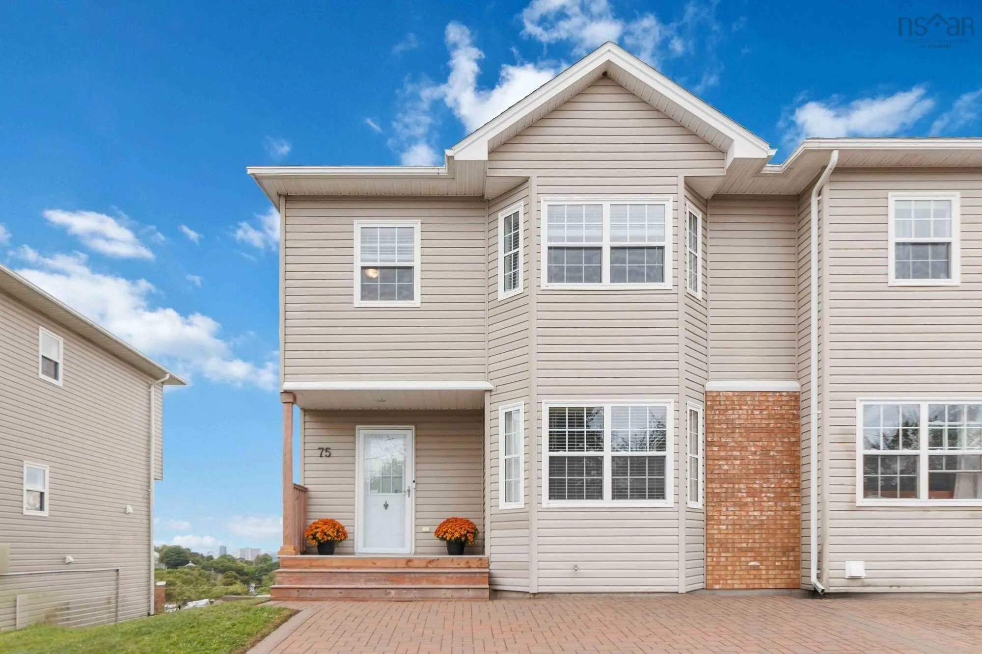 75 Joffre Street, Dartmouth, NS B2Y 3C7, 3 Bedrooms Bedrooms, ,4 BathroomsBathrooms,Residential,For Sale,Joffre,202524257