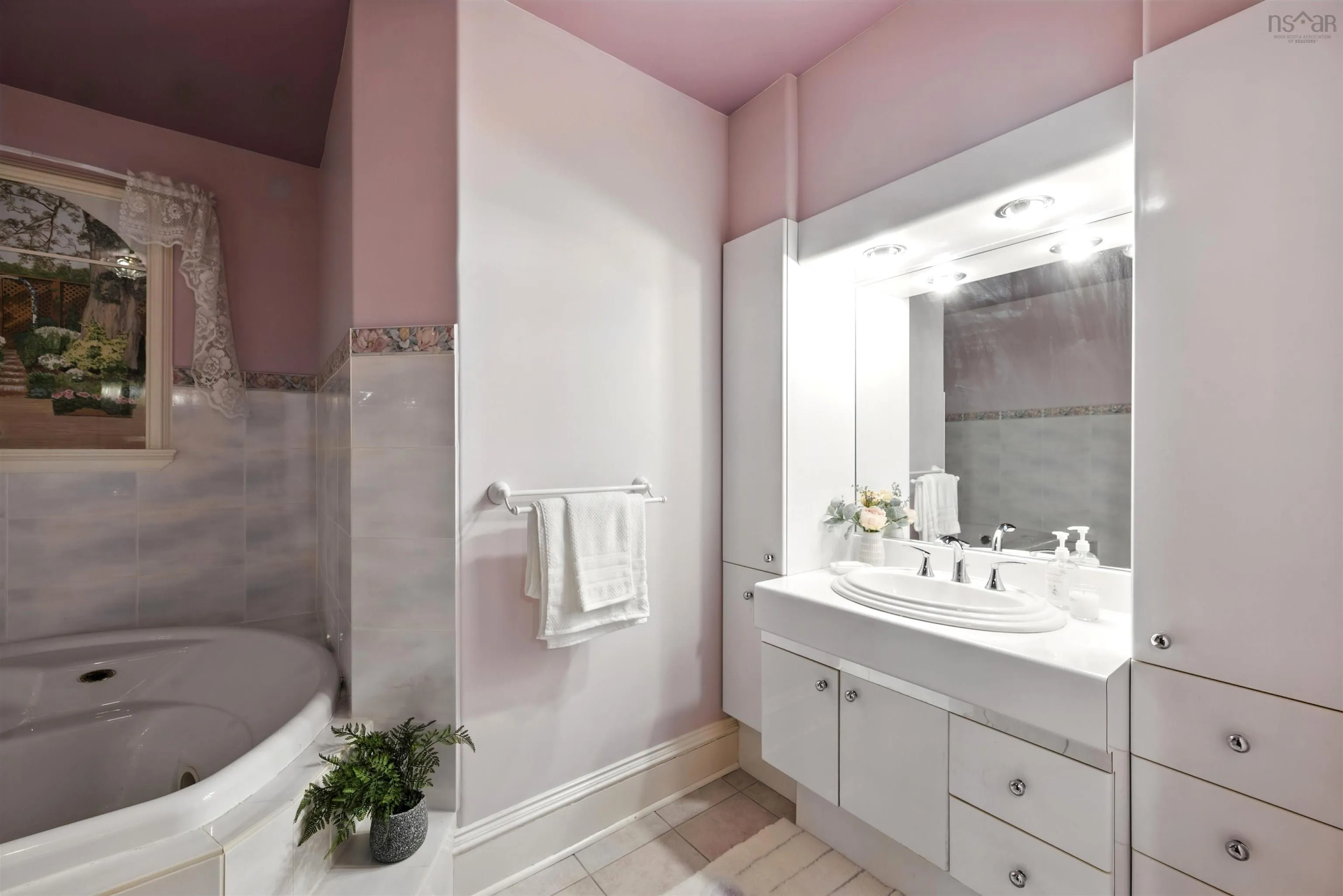 3319 Highway 2, Fall River, NS B2T 1J2, 3 Bedrooms Bedrooms, ,4 BathroomsBathrooms,Residential,For Sale,Highway 2,202518572