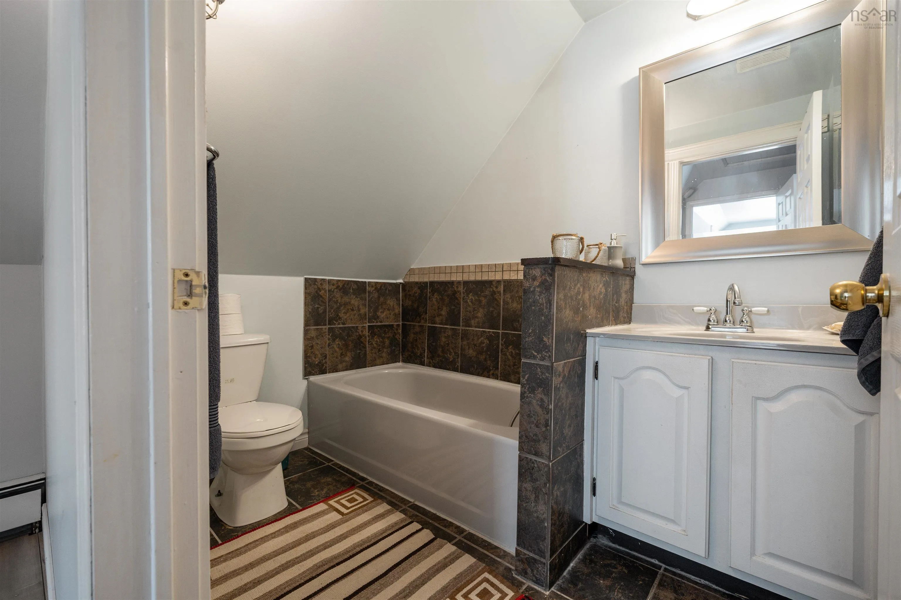 1946 West Street, Westville, NS B0K 2A0, 2 Bedrooms Bedrooms, ,2 BathroomsBathrooms,Residential,For Sale,West,202521209