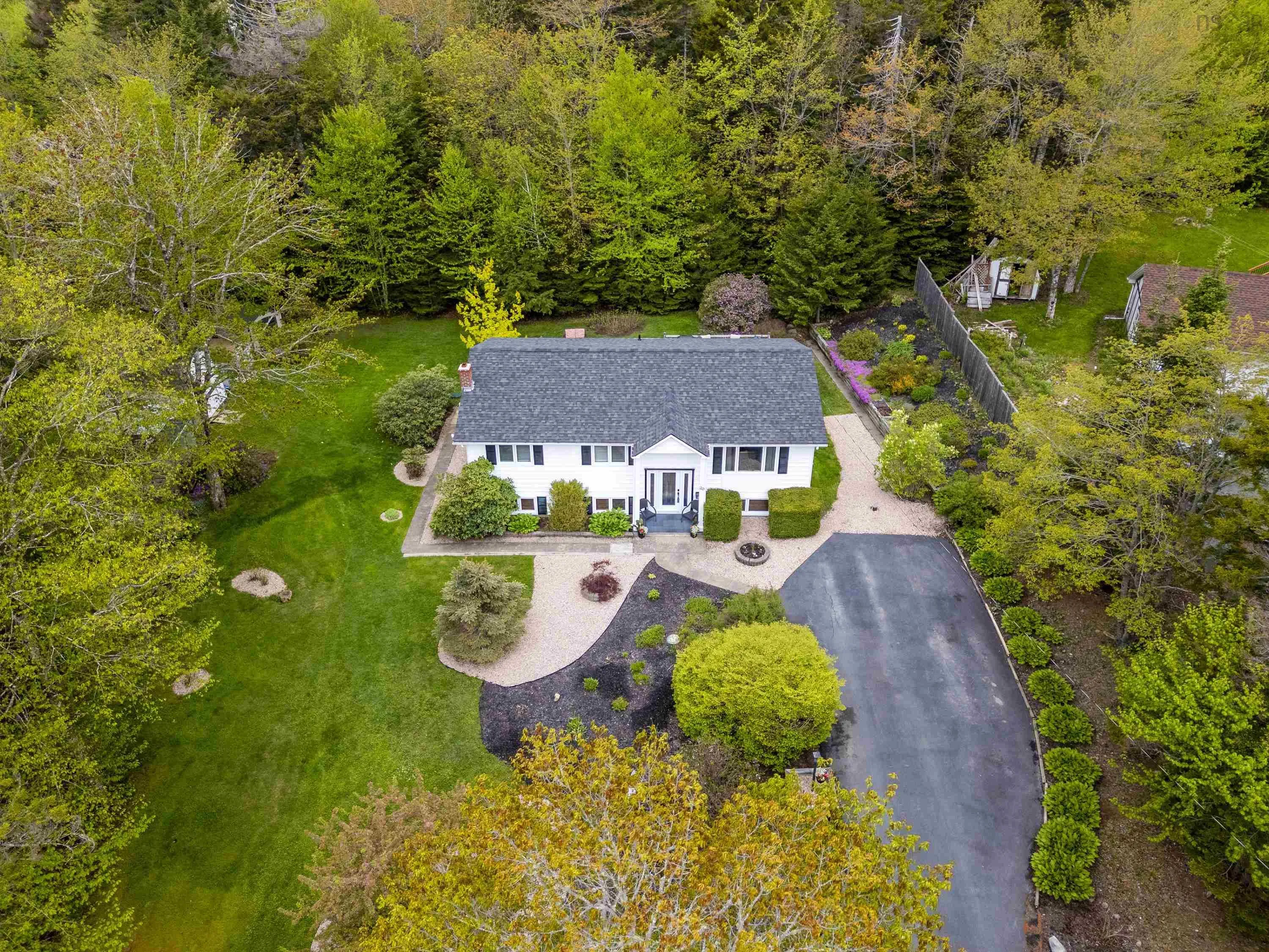 20 Kipawa Crescent, Hammonds Plains, NS B4B 1N2, 4 Bedrooms Bedrooms, ,3 BathroomsBathrooms,Residential,For Sale,Kipawa,202522321