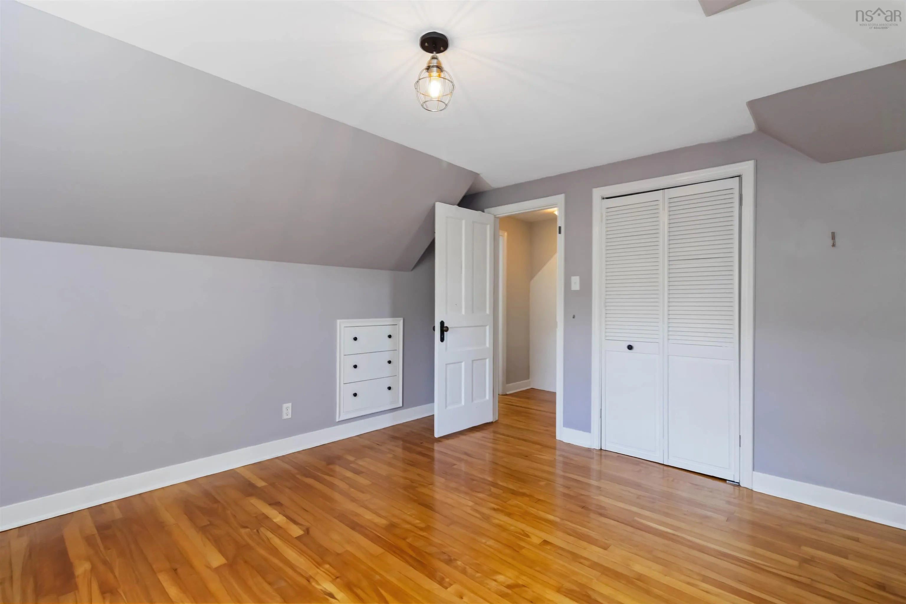 385 Green Street, Lunenburg, NS B0J 2C0, 2 Bedrooms Bedrooms, ,3 BathroomsBathrooms,Residential,For Sale,Green,202520096