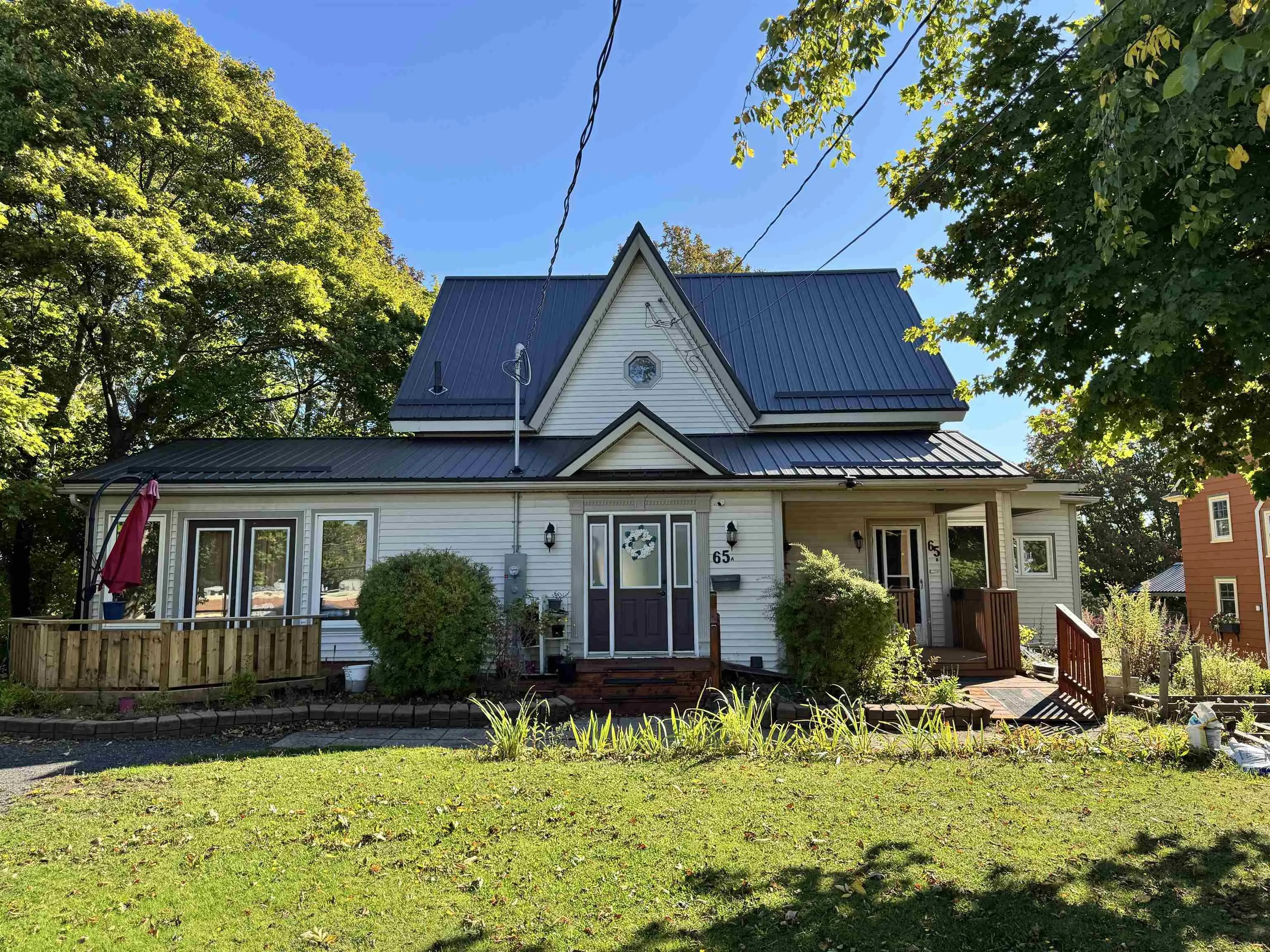 65 Company Street, New Glasgow, NS B2H 1N9, 7 Bedrooms Bedrooms, ,Residential Income,For Sale,Company,202524853