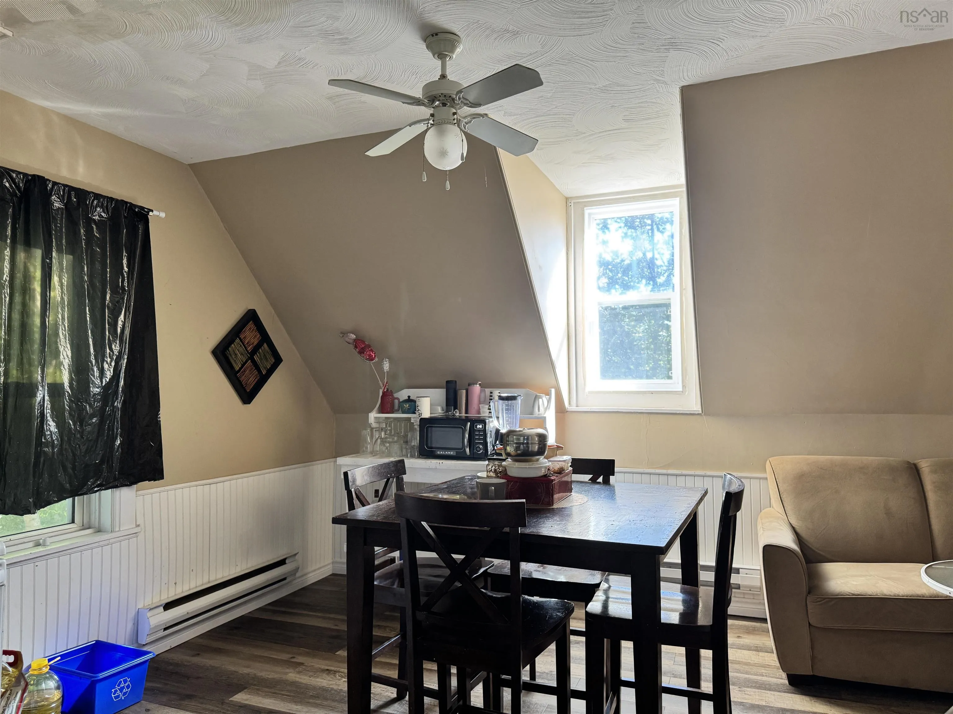 65 Company Street, New Glasgow, NS B2H 1N9, 7 Bedrooms Bedrooms, ,Residential Income,For Sale,Company,202524853