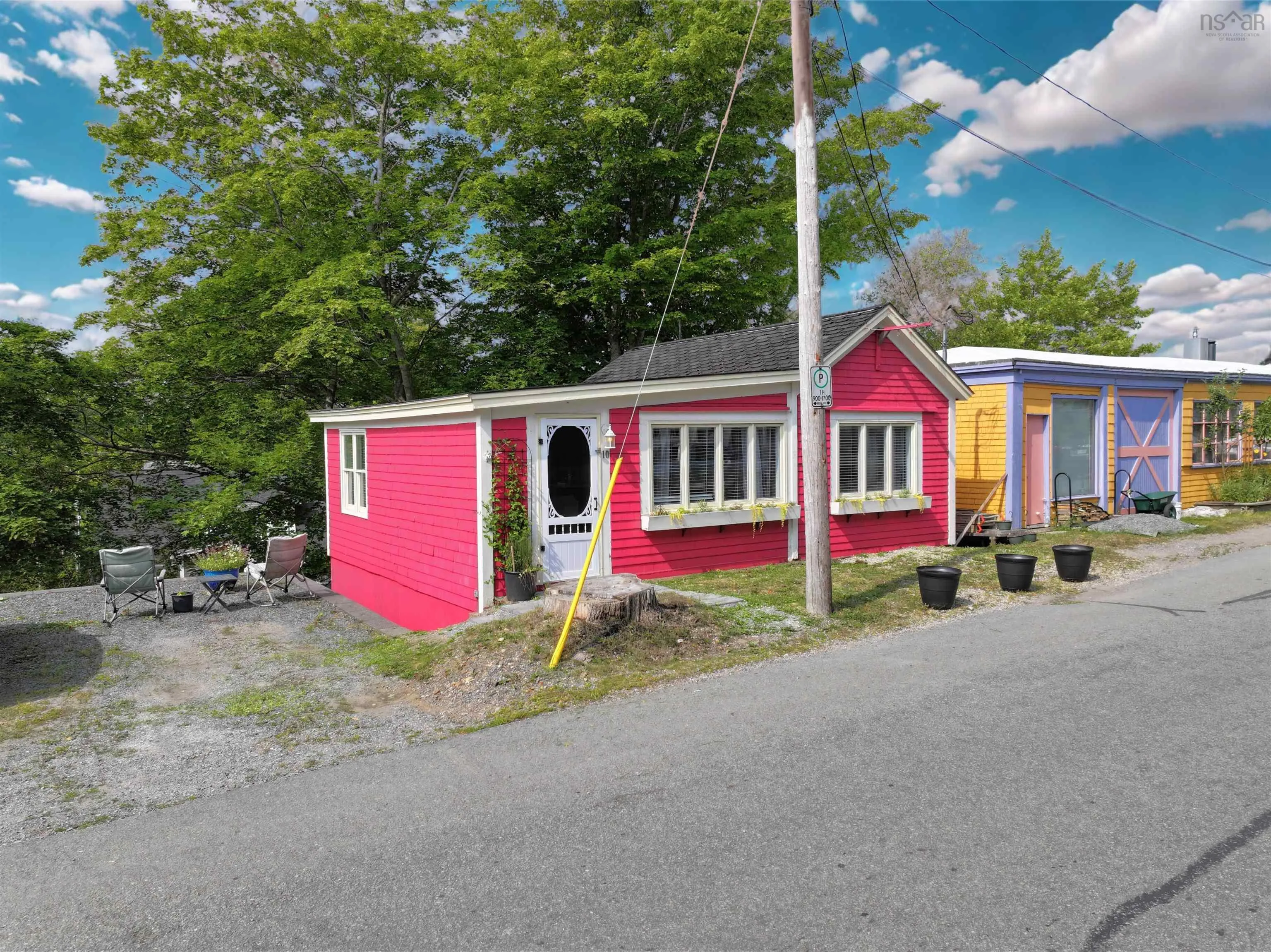 10 Pelham Street, Lunenburg, NS B0J 2C0, 1 Bedroom Bedrooms, ,1 BathroomBathrooms,Residential,For Sale,Pelham,202520719
