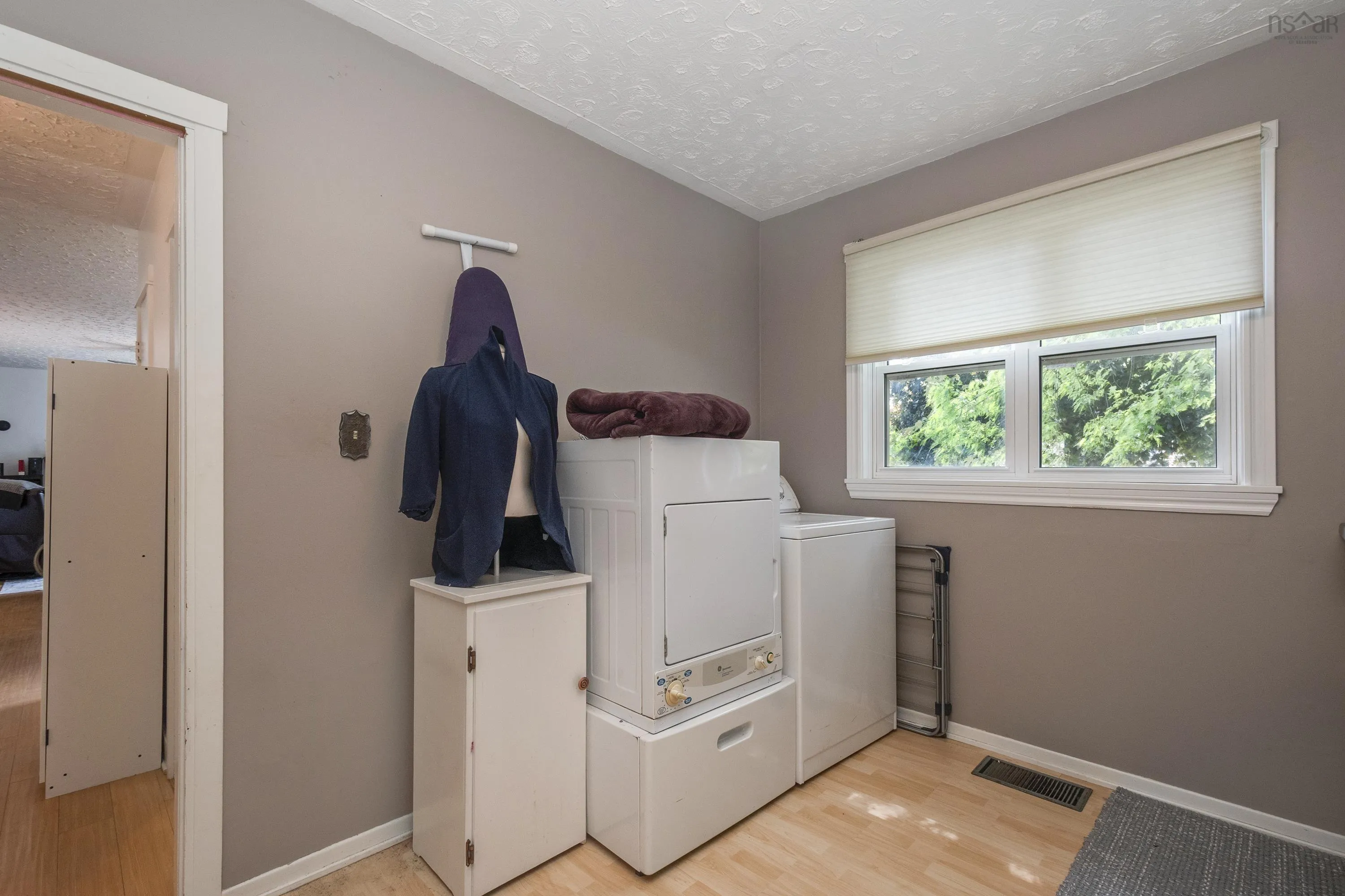 1604 Maple Street, Kingston, NS B0P 1R0, 4 Bedrooms Bedrooms, ,3 BathroomsBathrooms,Residential,For Sale,Maple,202516136