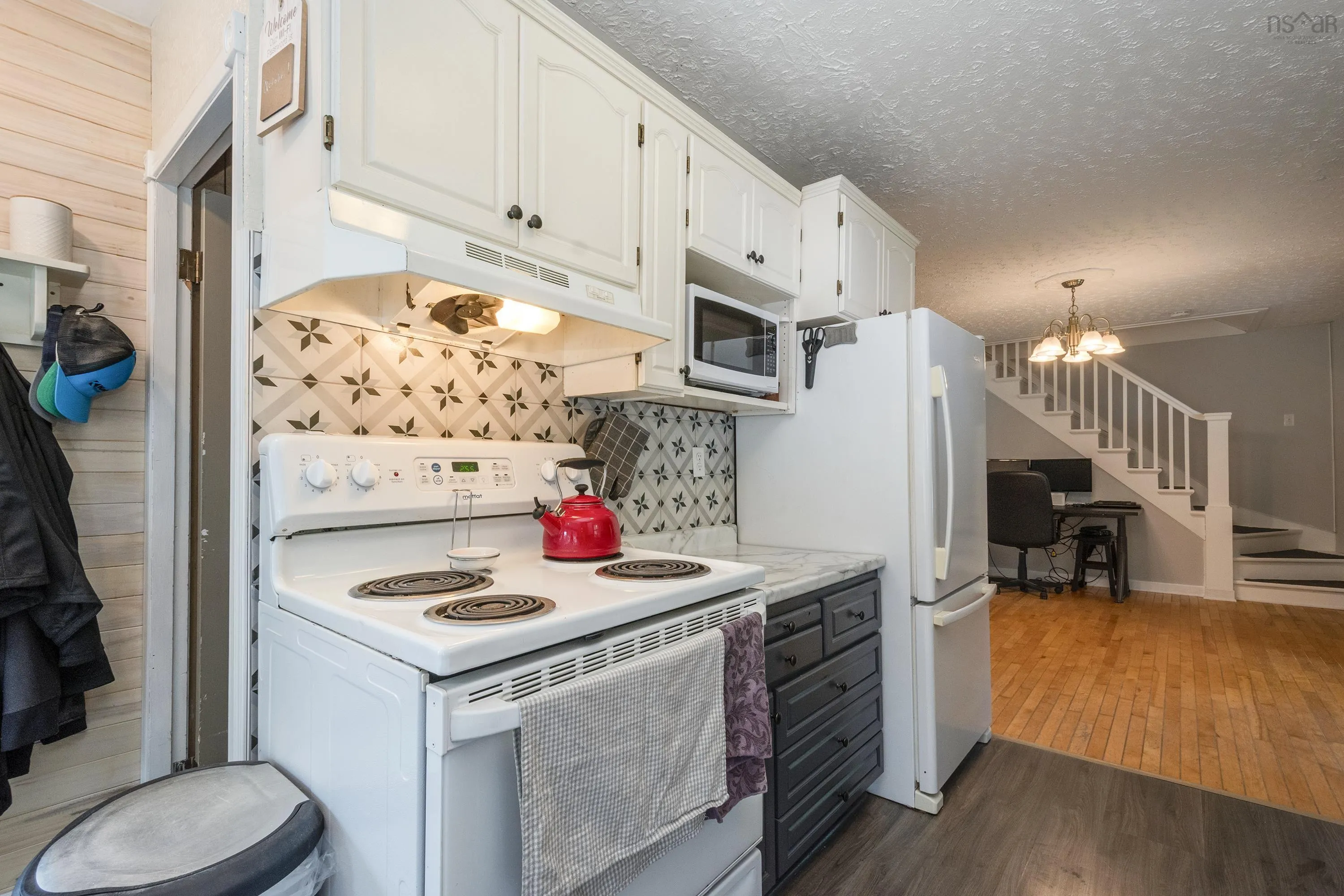 1604 Maple Street, Kingston, NS B0P 1R0, 4 Bedrooms Bedrooms, ,3 BathroomsBathrooms,Residential,For Sale,Maple,202516136