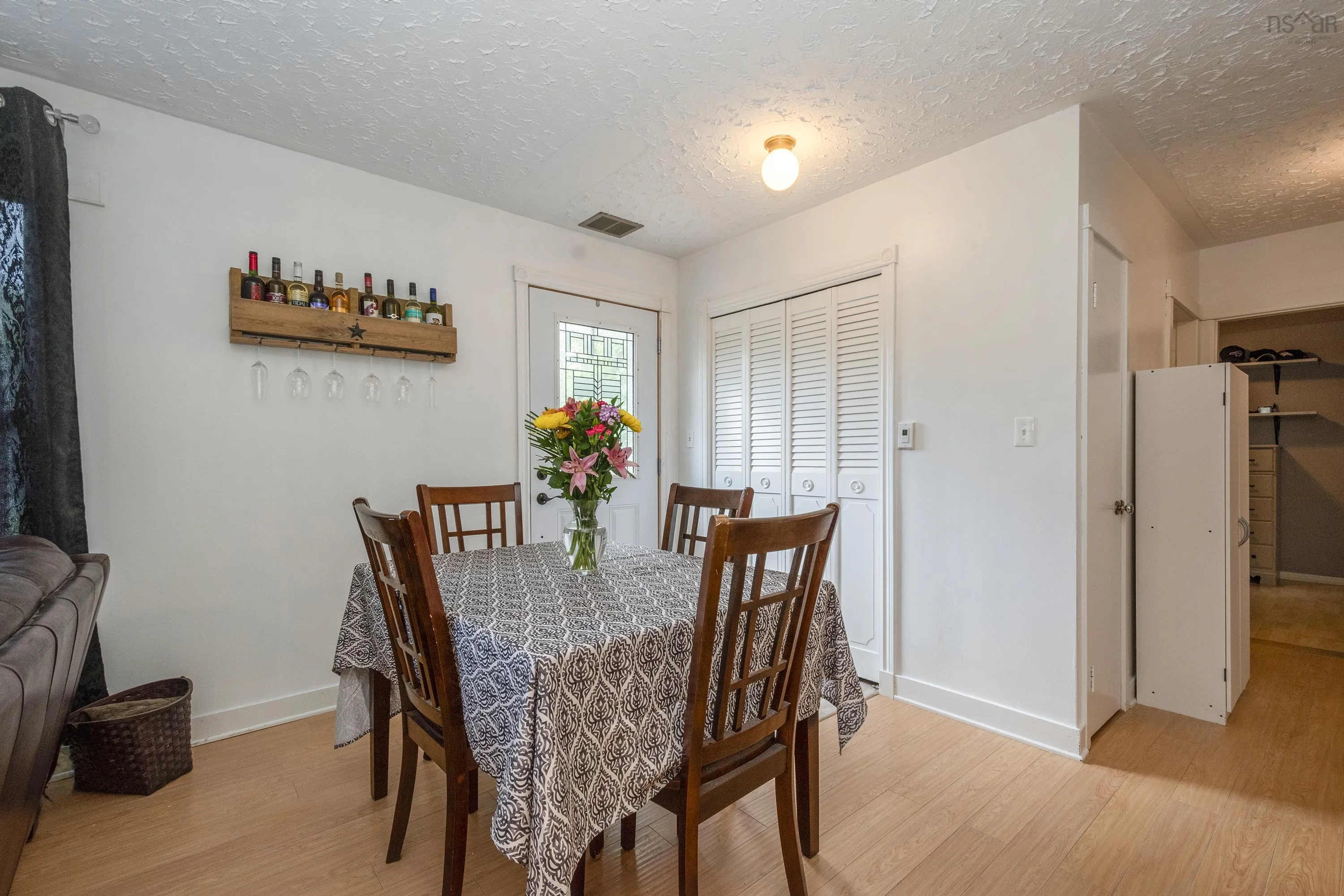 1604 Maple Street, Kingston, NS B0P 1R0, 4 Bedrooms Bedrooms, ,3 BathroomsBathrooms,Residential,For Sale,Maple,202516136