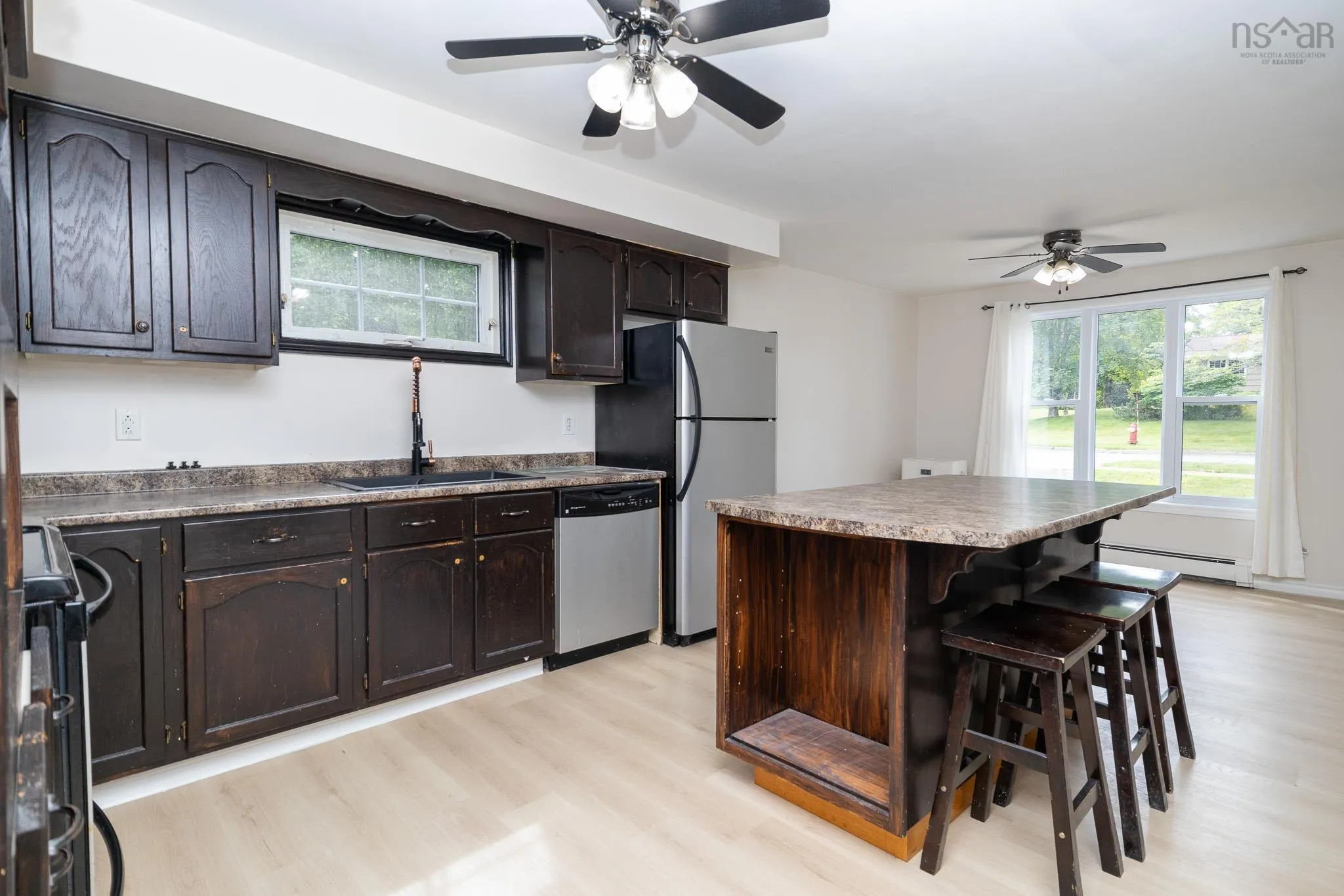 1068 Main Street, Glace Bay, NS B1A 4Z7, 2 Bedrooms Bedrooms, ,1 BathroomBathrooms,Residential,For Sale,Main Street,202521974
