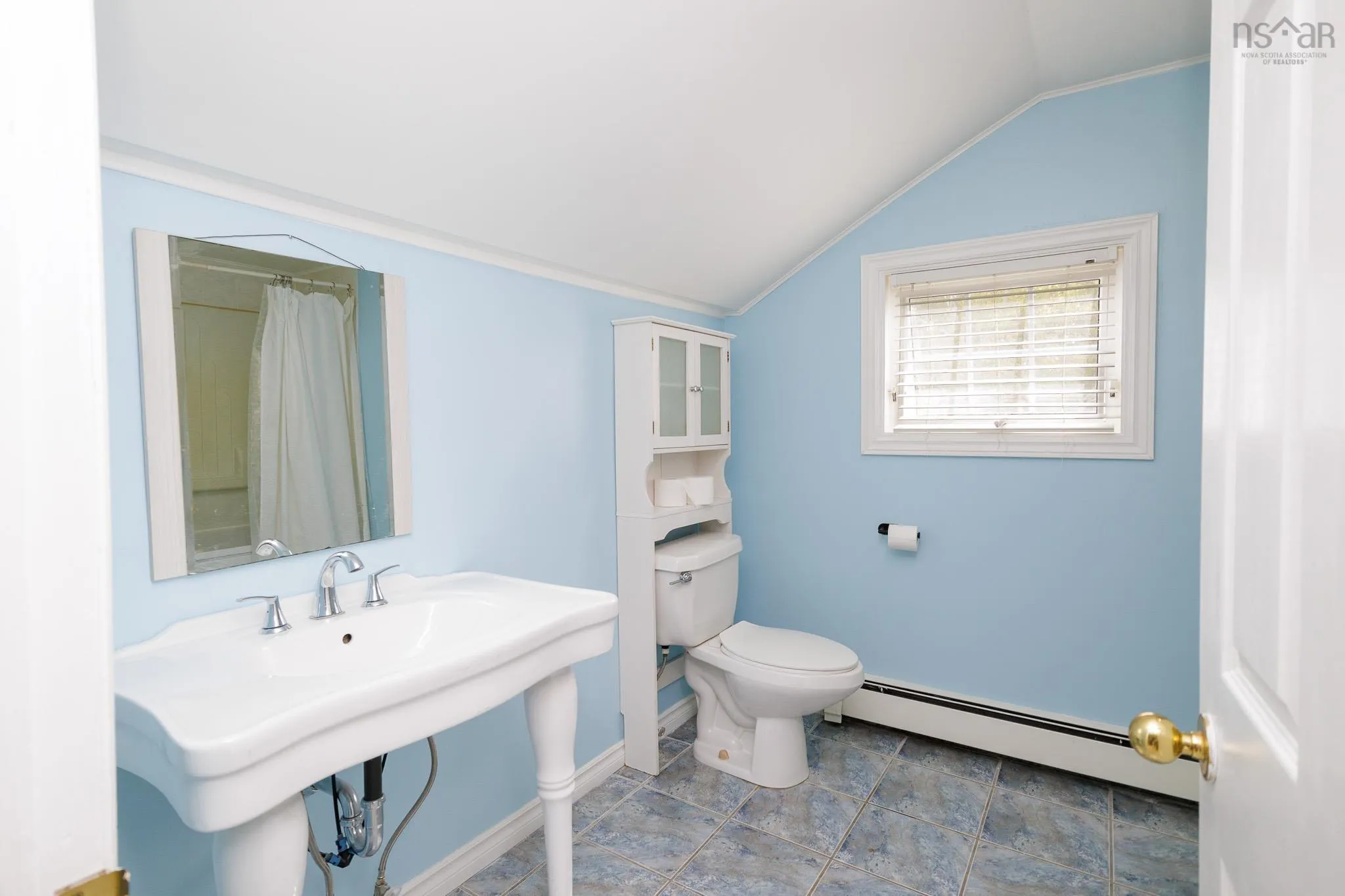 1068 Main Street, Glace Bay, NS B1A 4Z7, 2 Bedrooms Bedrooms, ,1 BathroomBathrooms,Residential,For Sale,Main Street,202521974