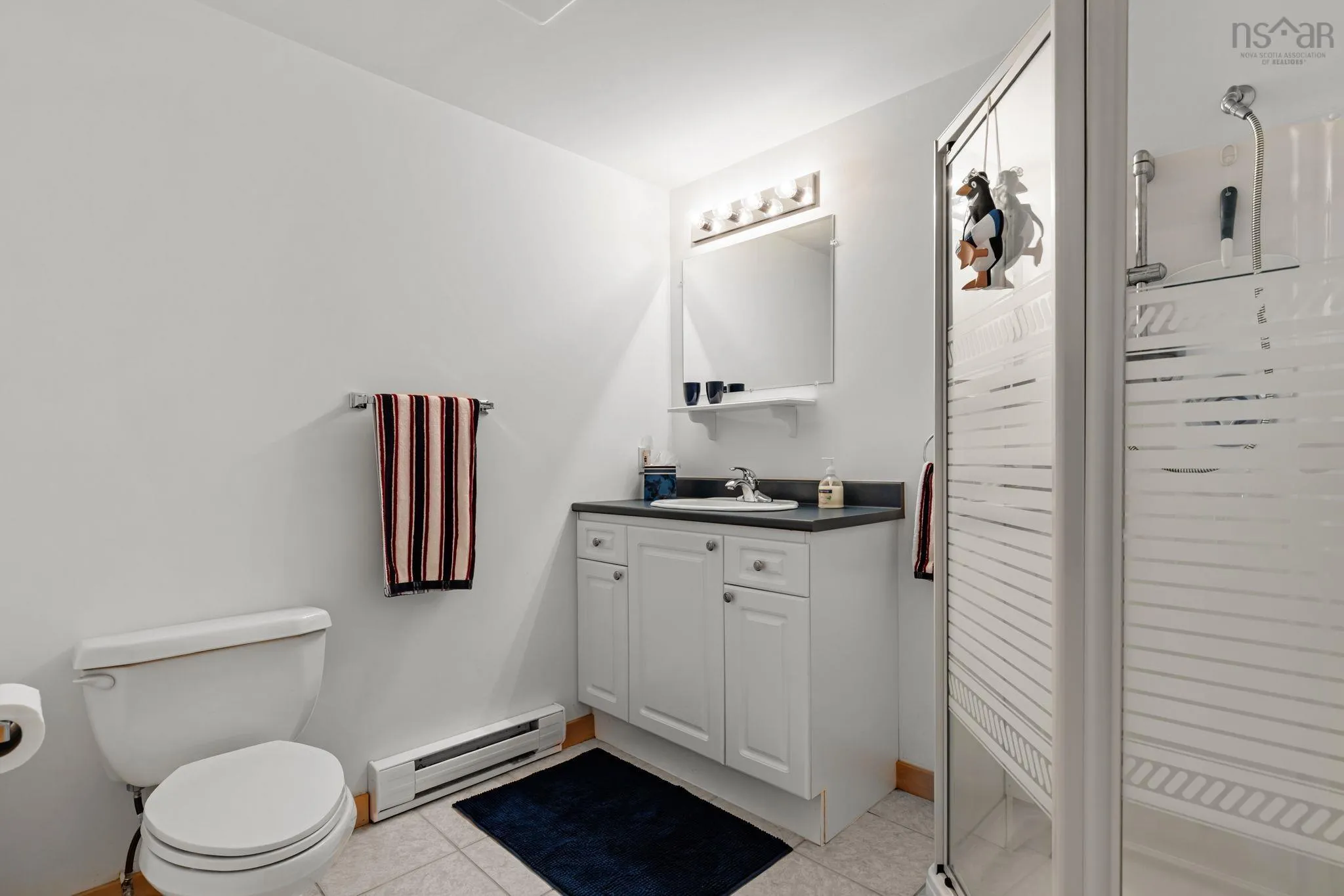 5 Black Point Drive, Blind Bay, NS B3Z 4C3, 3 Bedrooms Bedrooms, ,3 BathroomsBathrooms,Residential,For Sale,Black Point,202519163