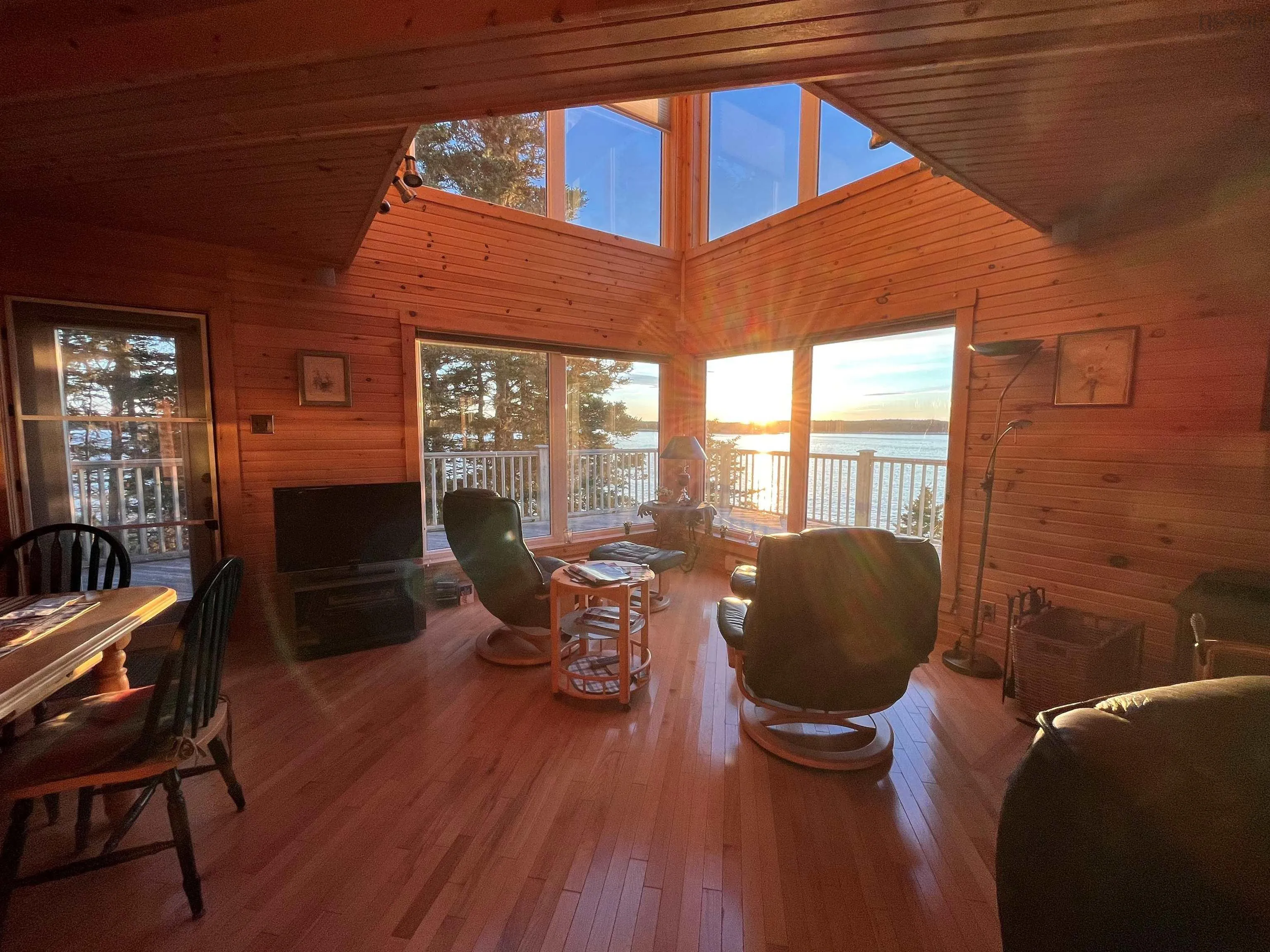 5 Black Point Drive, Blind Bay, NS B3Z 4C3, 3 Bedrooms Bedrooms, ,3 BathroomsBathrooms,Residential,For Sale,Black Point,202519163