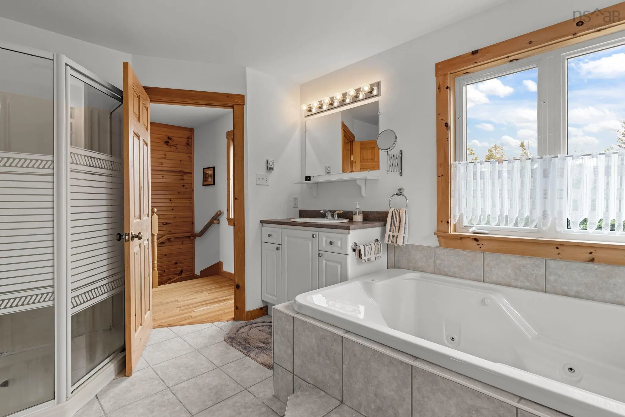 5 Black Point Drive, Blind Bay, NS B3Z 4C3, 3 Bedrooms Bedrooms, ,3 BathroomsBathrooms,Residential,For Sale,Black Point,202519163