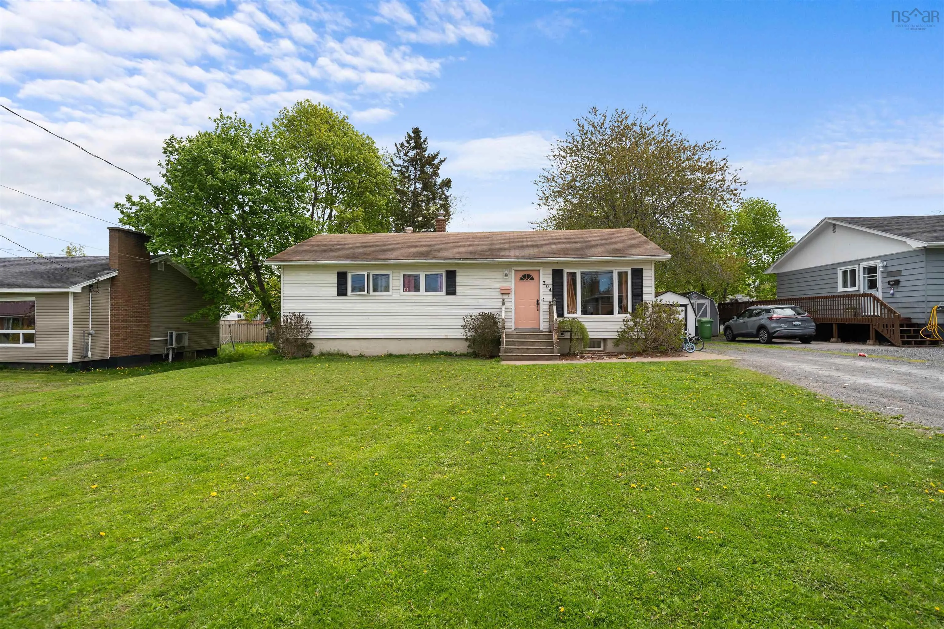 21-204 Cameron Avenue, New Glasgow, NS B2H 1T1, 3 Bedrooms Bedrooms, ,2 BathroomsBathrooms,Residential,For Sale,Cameron,202520984