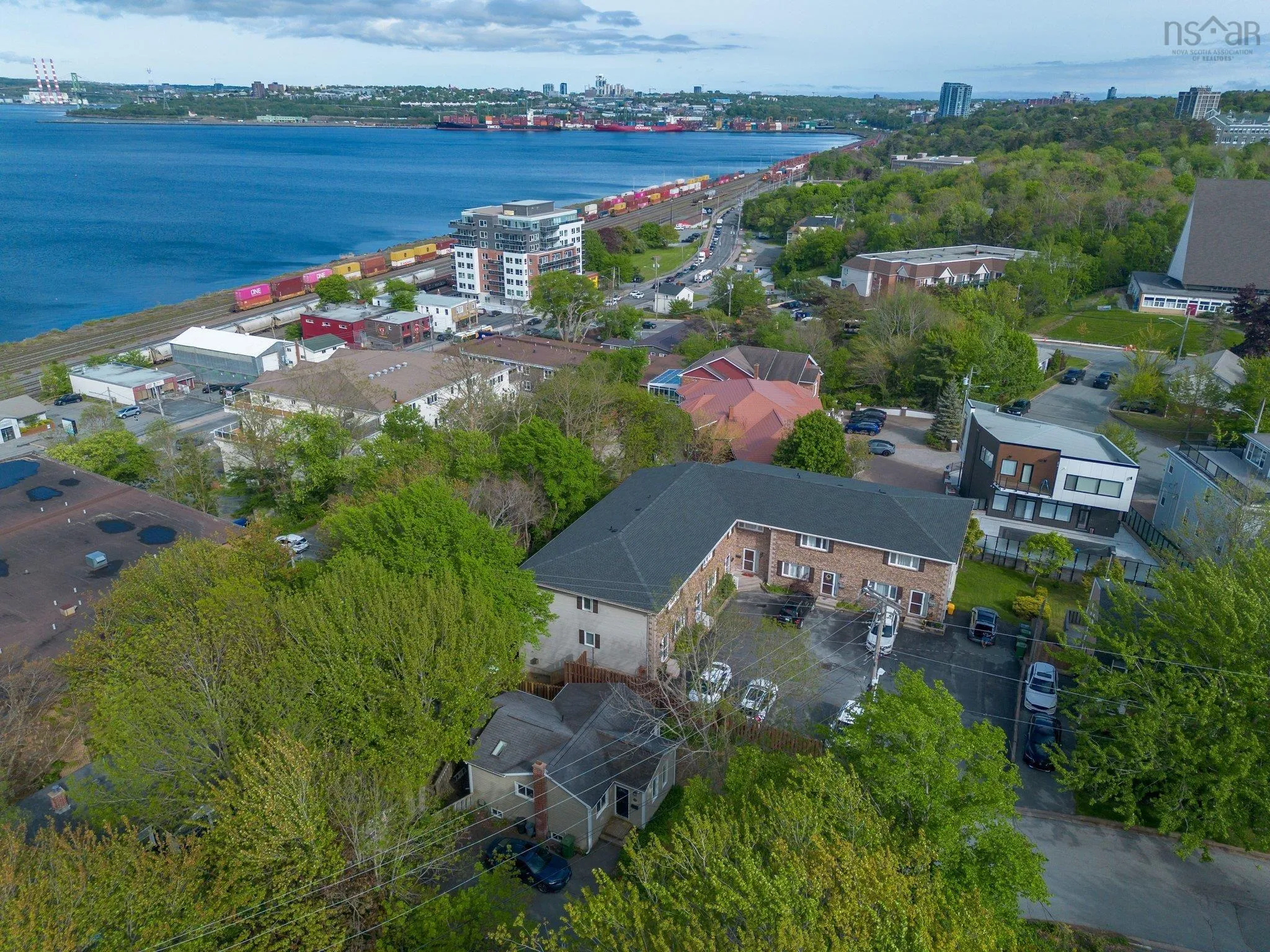 12 Pioneer Ave, Halifax, NS B3M 1W8, 3 Bedrooms Bedrooms, ,3 BathroomsBathrooms,Residential,For Sale,Pioneer Ave,202513459