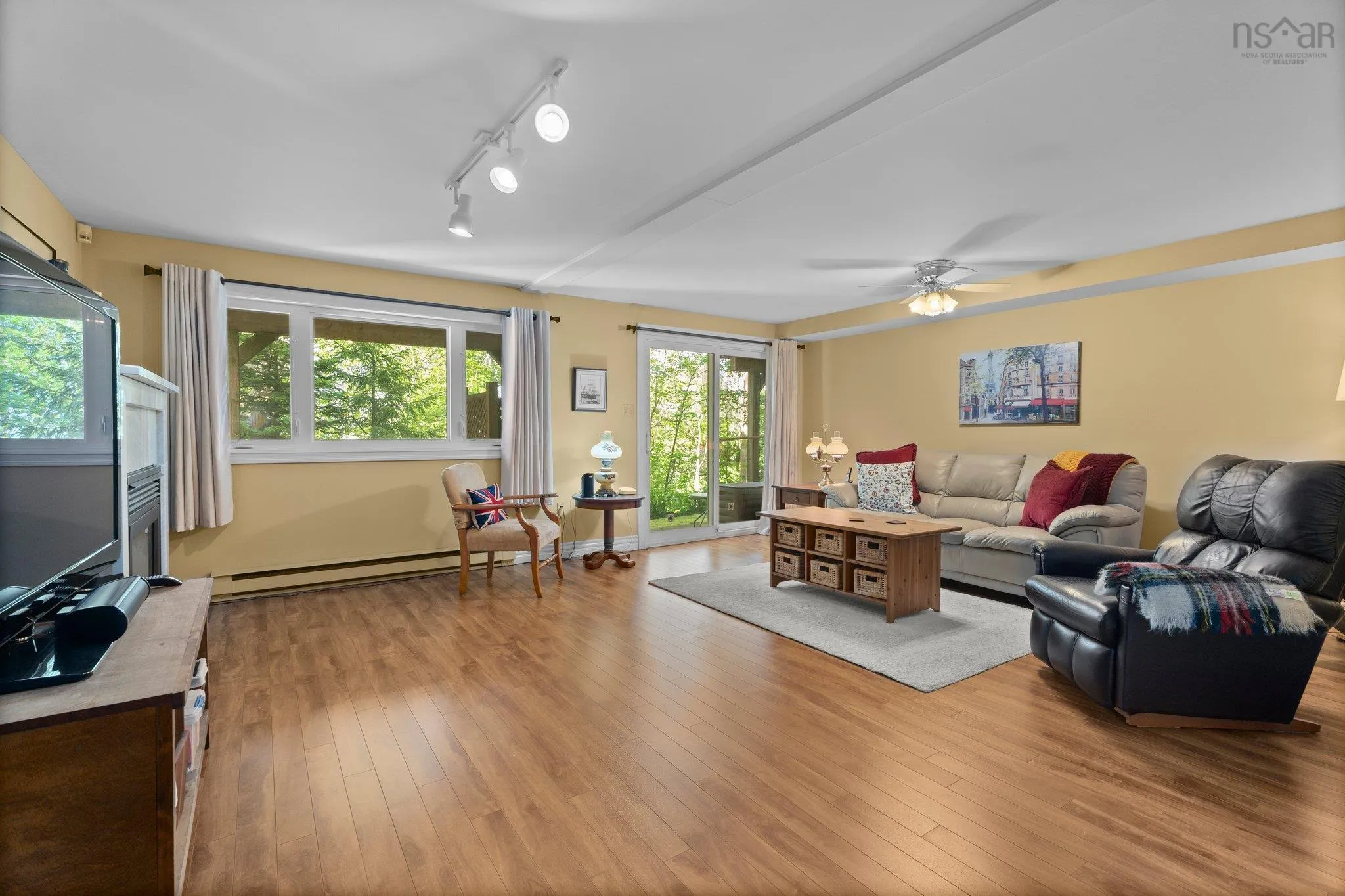 12 Pioneer Ave, Halifax, NS B3M 1W8, 3 Bedrooms Bedrooms, ,3 BathroomsBathrooms,Residential,For Sale,Pioneer Ave,202513459