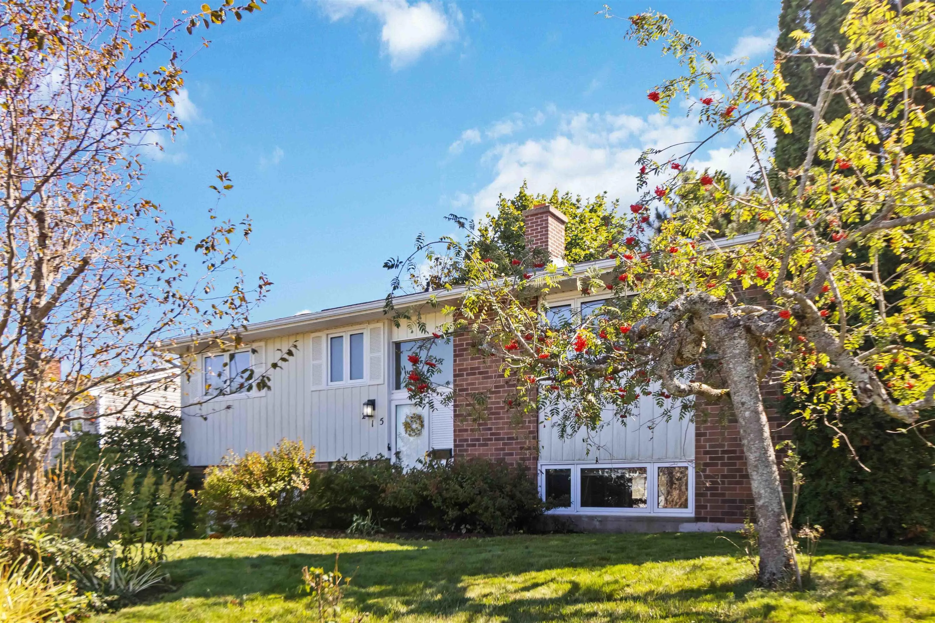 215 Colby Drive, Colby Village, NS B2V 1K2, 4 Bedrooms Bedrooms, ,2 BathroomsBathrooms,Residential,For Sale,Colby,202523315