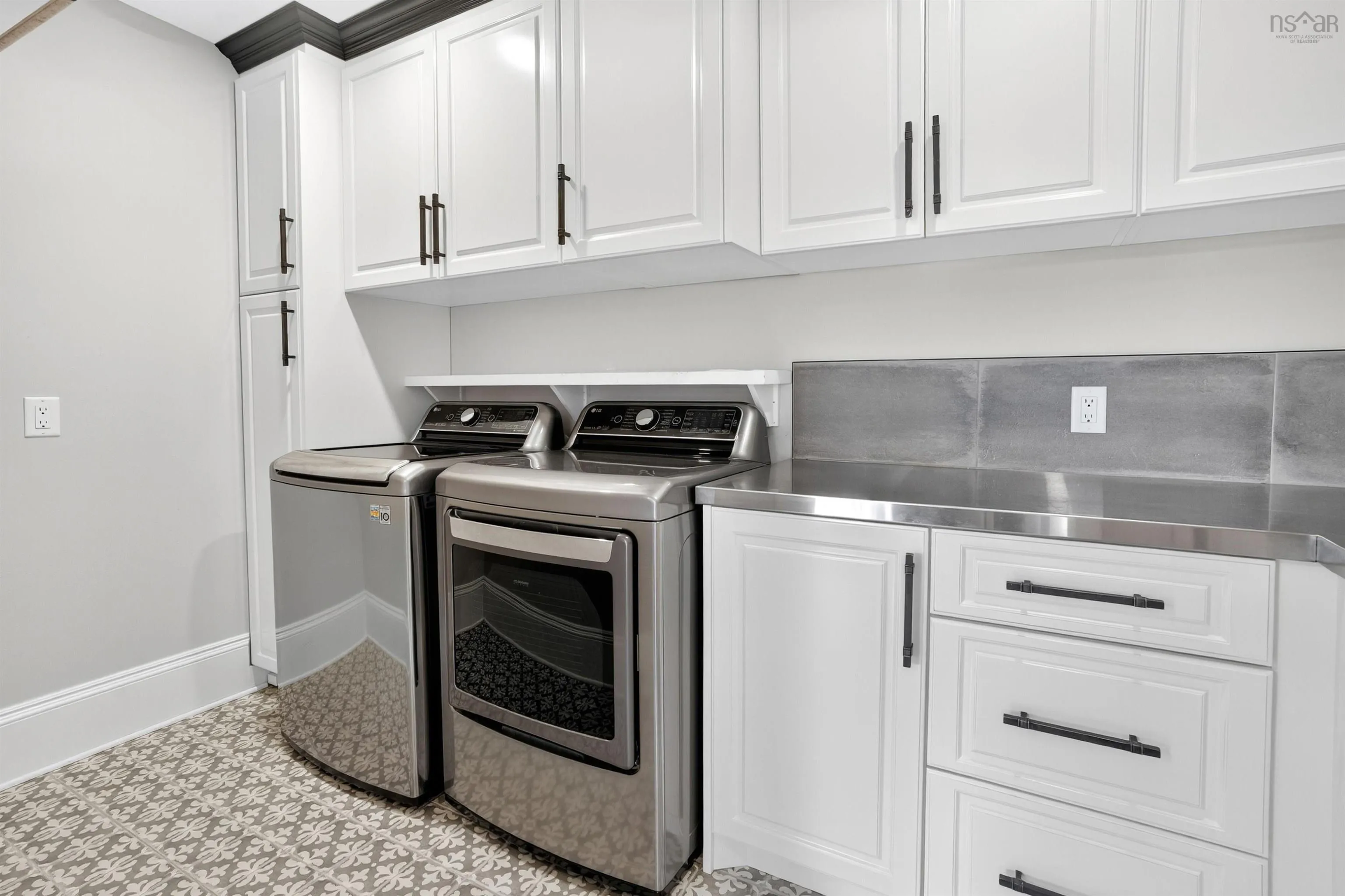 561 Heddas Way, Fall River, NS B2T 0M3, 4 Bedrooms Bedrooms, ,5 BathroomsBathrooms,Residential,For Sale,Heddas,202523670