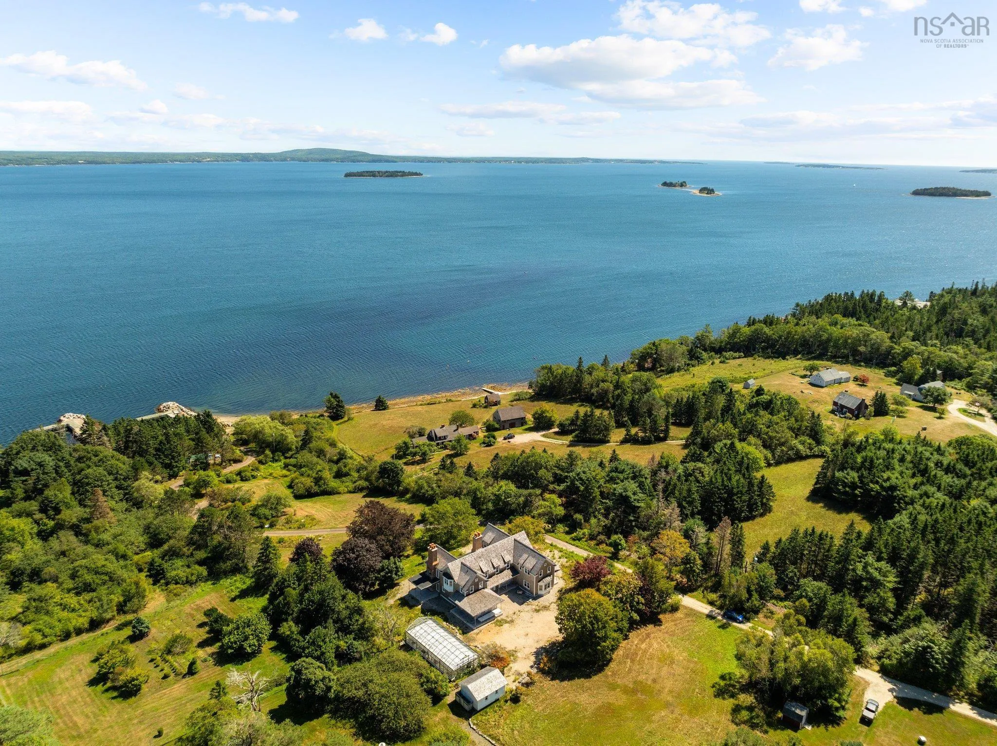 25 Chester Shore Drive, East Chester, NS B0J 1J0, 6 Bedrooms Bedrooms, ,7 BathroomsBathrooms,Residential,For Sale,Chester Shore,202501284