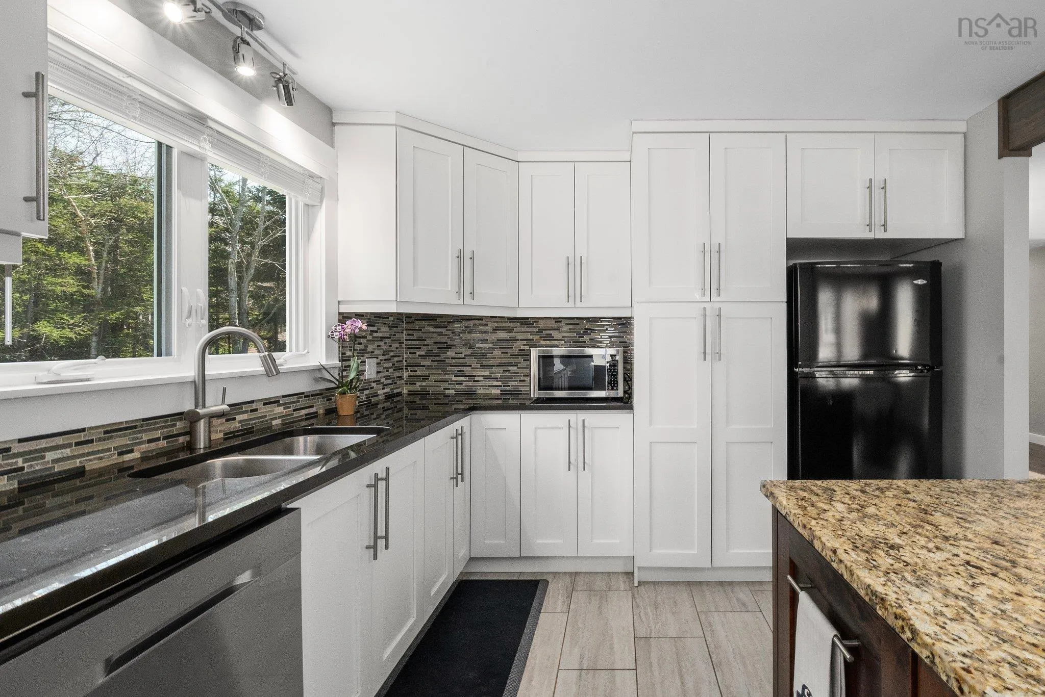 19 Francie Drive, Williamswood, NS B3V 1C1, 3 Bedrooms Bedrooms, ,2 BathroomsBathrooms,Residential,For Sale,Francie,202511457