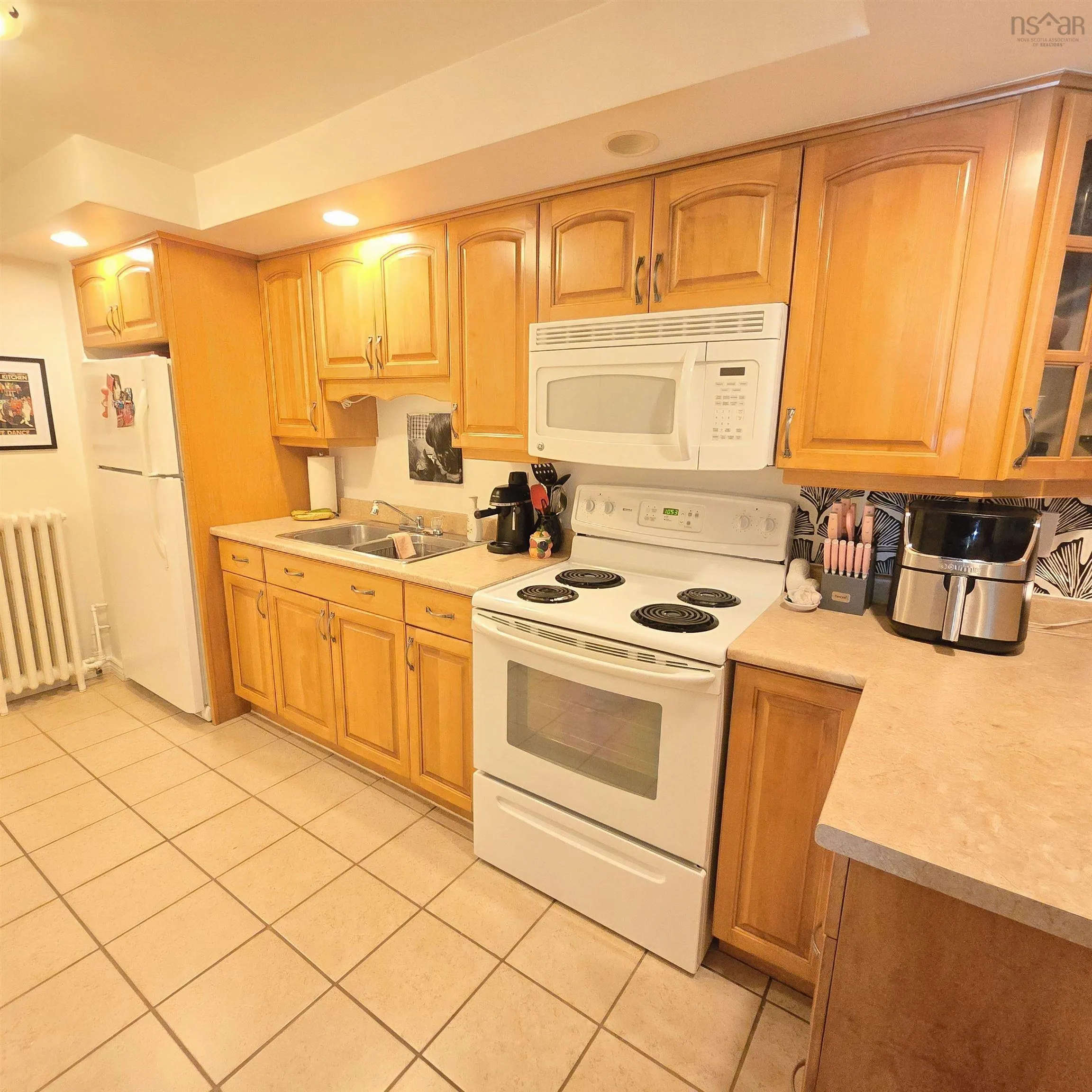 142 Shandwick Street, Sydney, NS B1P 4V6, 5 Bedrooms Bedrooms, ,3 BathroomsBathrooms,Residential,For Sale,Shandwick,202520651