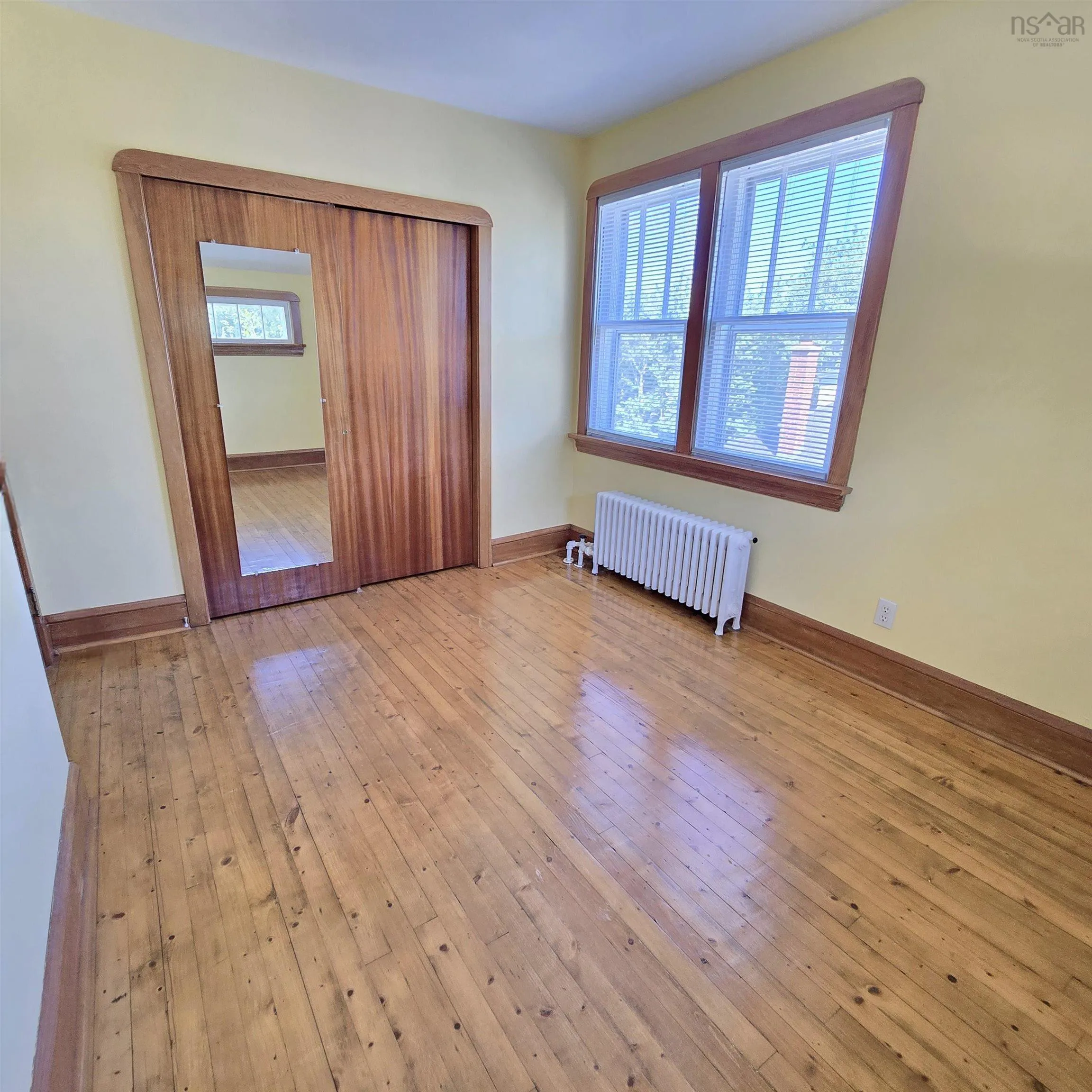142 Shandwick Street, Sydney, NS B1P 4V6, 5 Bedrooms Bedrooms, ,3 BathroomsBathrooms,Residential,For Sale,Shandwick,202520651