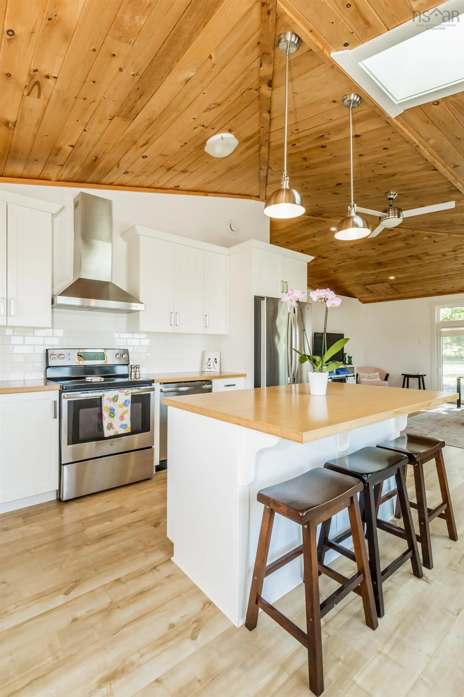 1462 North River Road, Aylesford Lake, NS B0P 1C0, 2 Bedrooms Bedrooms, ,1 BathroomBathrooms,Residential,For Sale,North River,202519310