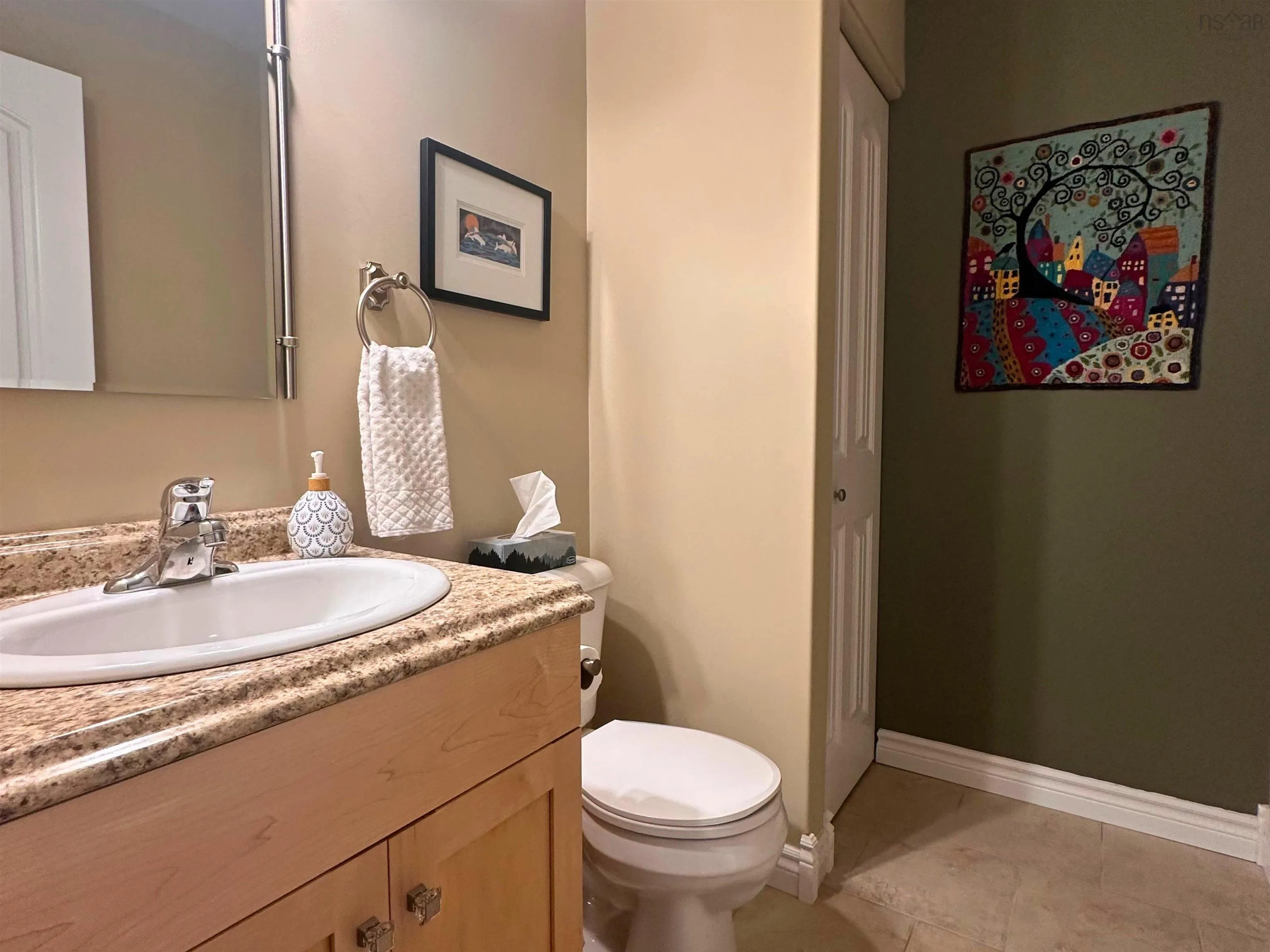 96 Etna Street, Bridgewater, NS B4V 8Z4, 3 Bedrooms Bedrooms, ,3 BathroomsBathrooms,Residential,For Sale,Etna,202521934