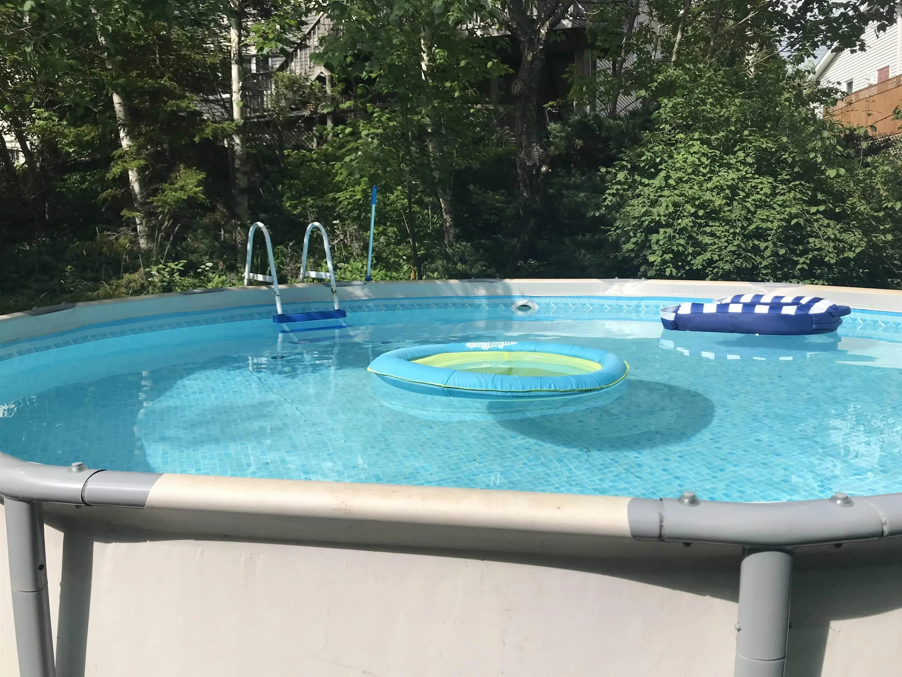 10 Crystal Drive, Bedford, NS B4A 3R4, 4 Bedrooms Bedrooms, ,3 BathroomsBathrooms,Residential,For Sale,Crystal,202516209