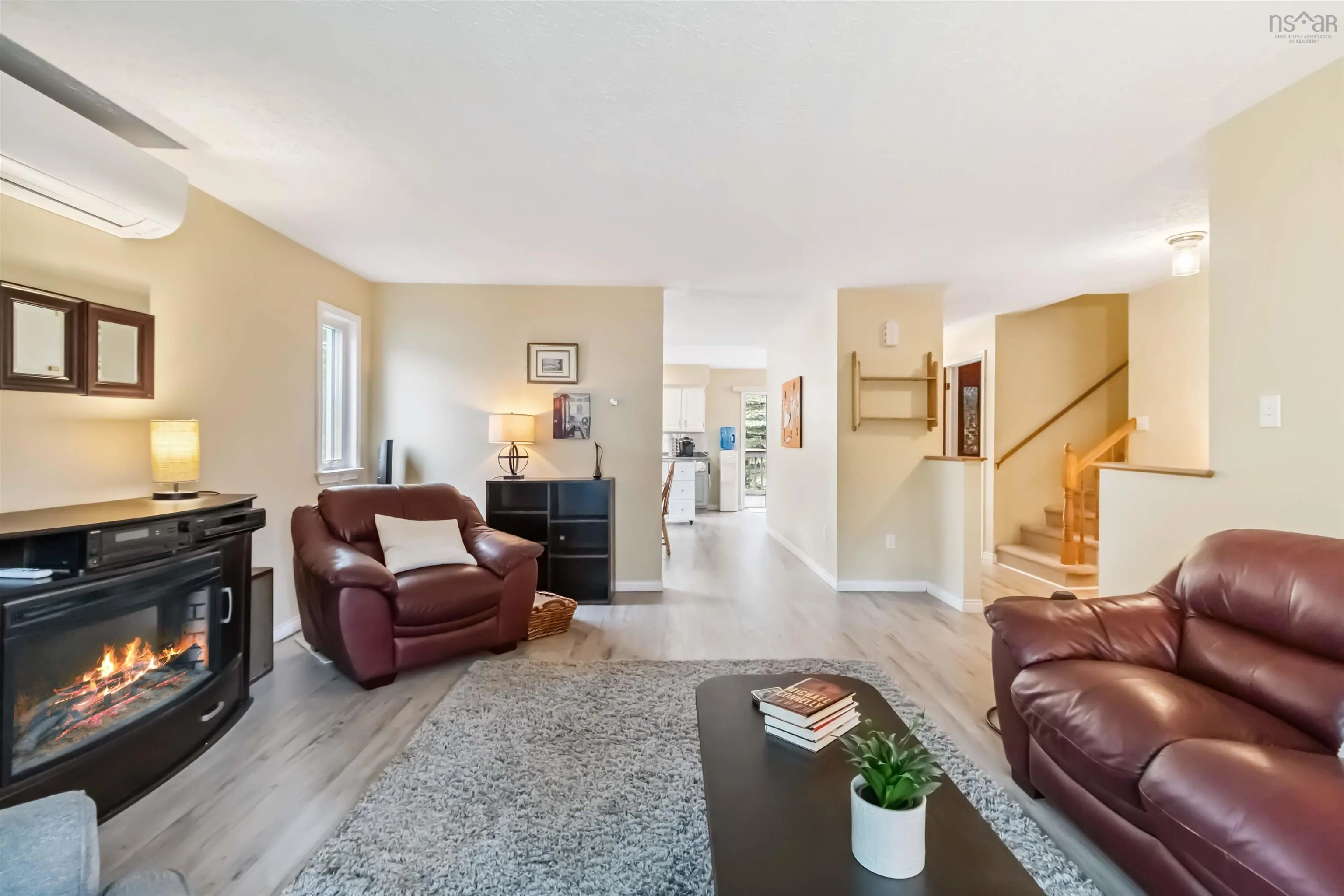 10 Crystal Drive, Bedford, NS B4A 3R4, 4 Bedrooms Bedrooms, ,3 BathroomsBathrooms,Residential,For Sale,Crystal,202516209