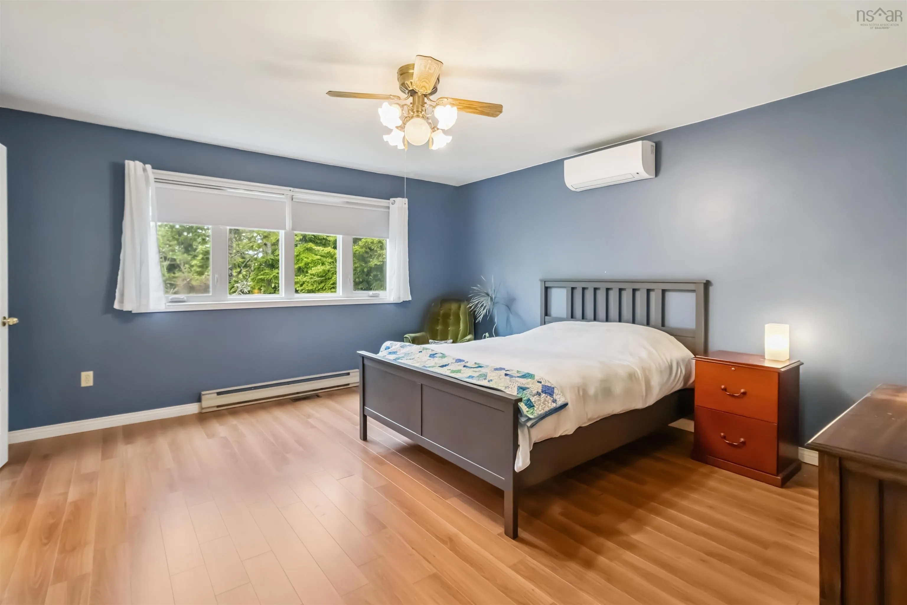 10 Crystal Drive, Bedford, NS B4A 3R4, 4 Bedrooms Bedrooms, ,3 BathroomsBathrooms,Residential,For Sale,Crystal,202516209