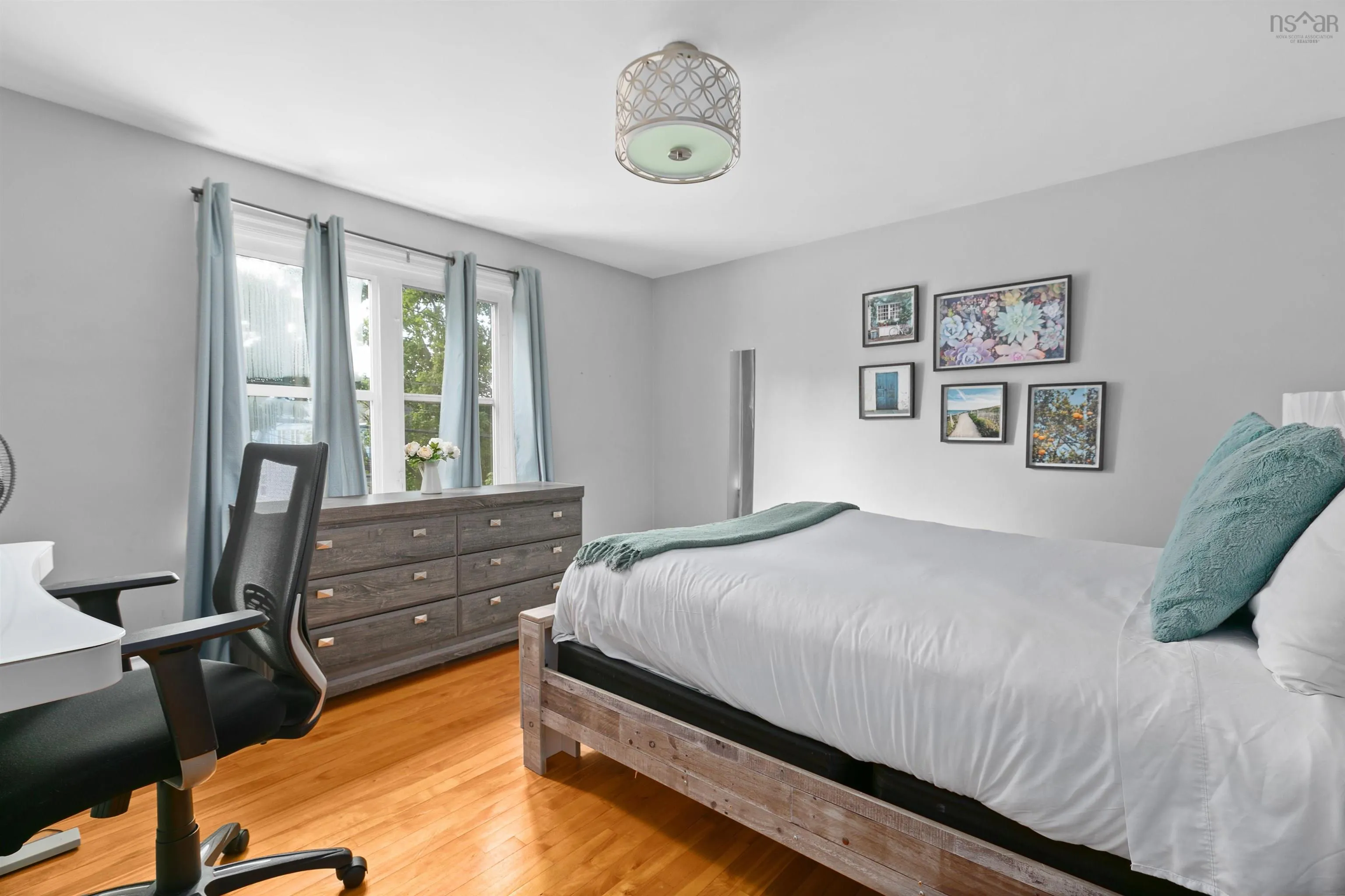 6571 Young Street, Halifax, NS B3L 2A5, 6 Bedrooms Bedrooms, ,3 BathroomsBathrooms,Residential,For Sale,Young,202518091