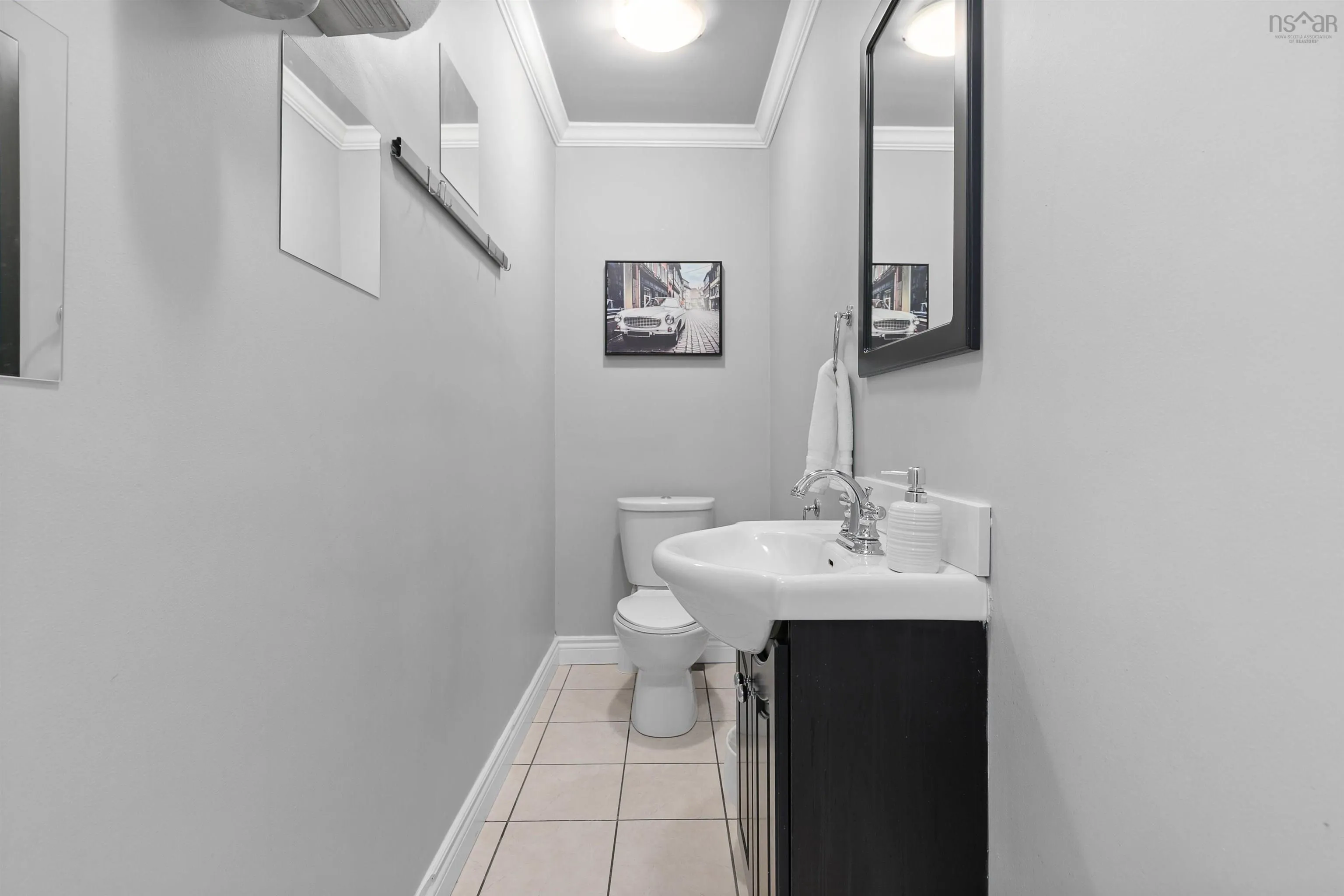 6571 Young Street, Halifax, NS B3L 2A5, 6 Bedrooms Bedrooms, ,3 BathroomsBathrooms,Residential,For Sale,Young,202518091