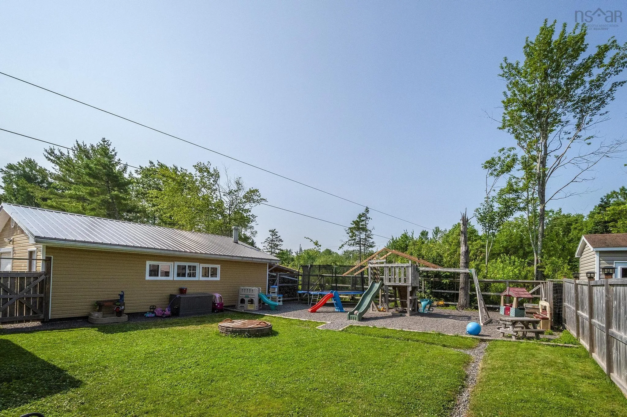 51 Weir Avenue, Stellarton, NS B0K 1S0, 4 Bedrooms Bedrooms, ,2 BathroomsBathrooms,Residential,For Sale,Weir,202518017
