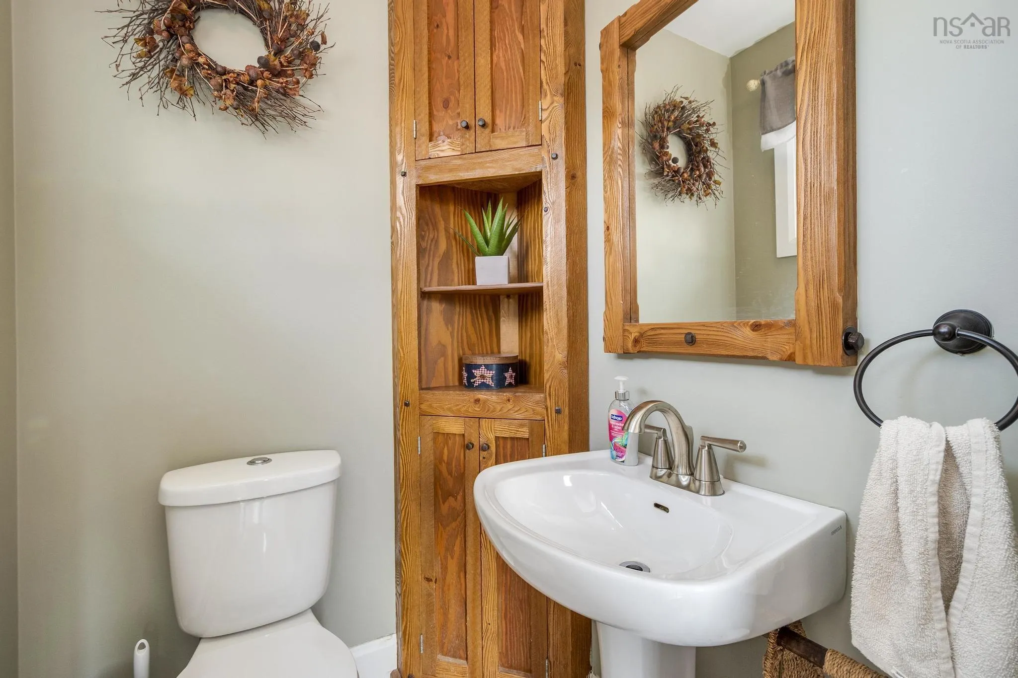 51 Weir Avenue, Stellarton, NS B0K 1S0, 4 Bedrooms Bedrooms, ,2 BathroomsBathrooms,Residential,For Sale,Weir,202518017