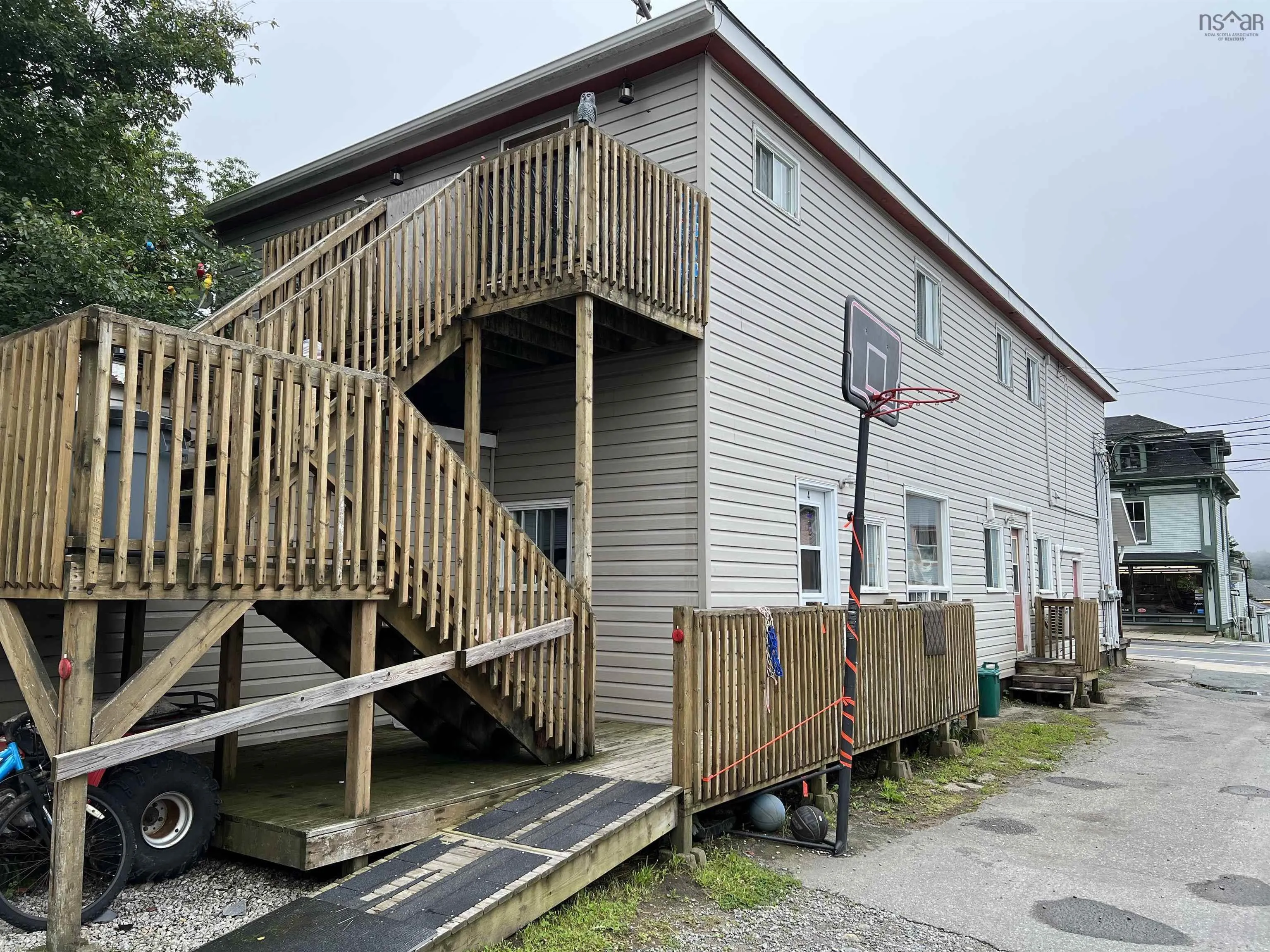 150 Water Street, Shelburne, NS B0T 1W0, 6 Bedrooms Bedrooms, ,Residential Income,For Sale,Water,202518332